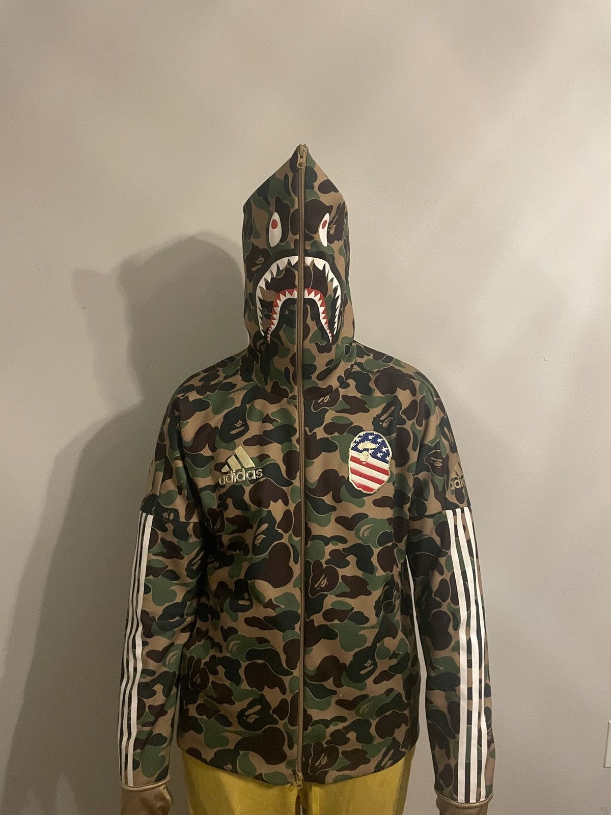 Bape x adidas sb shark best sale hoodie green