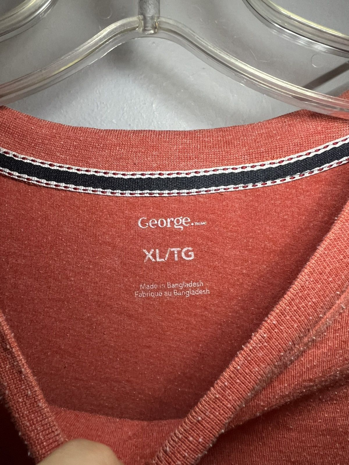 Vintage Vintage George y2k NY crest print t-shirt Size US XL / EU 56 / 4 - 3 Thumbnail