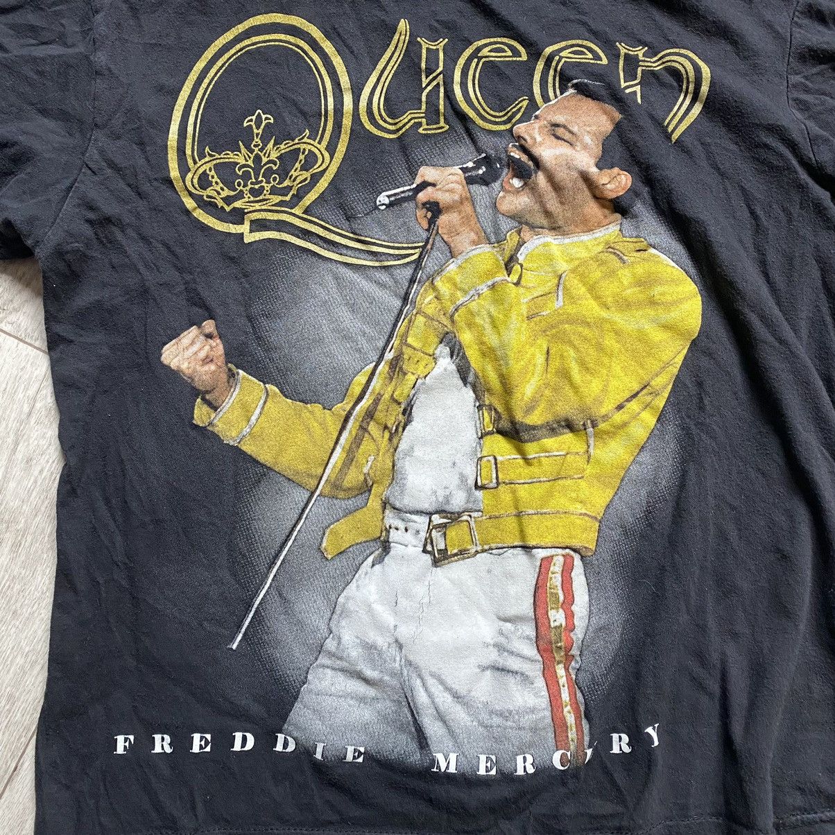 VINTAGE QUEEN FREDDIE MERCURY T SHIRT
