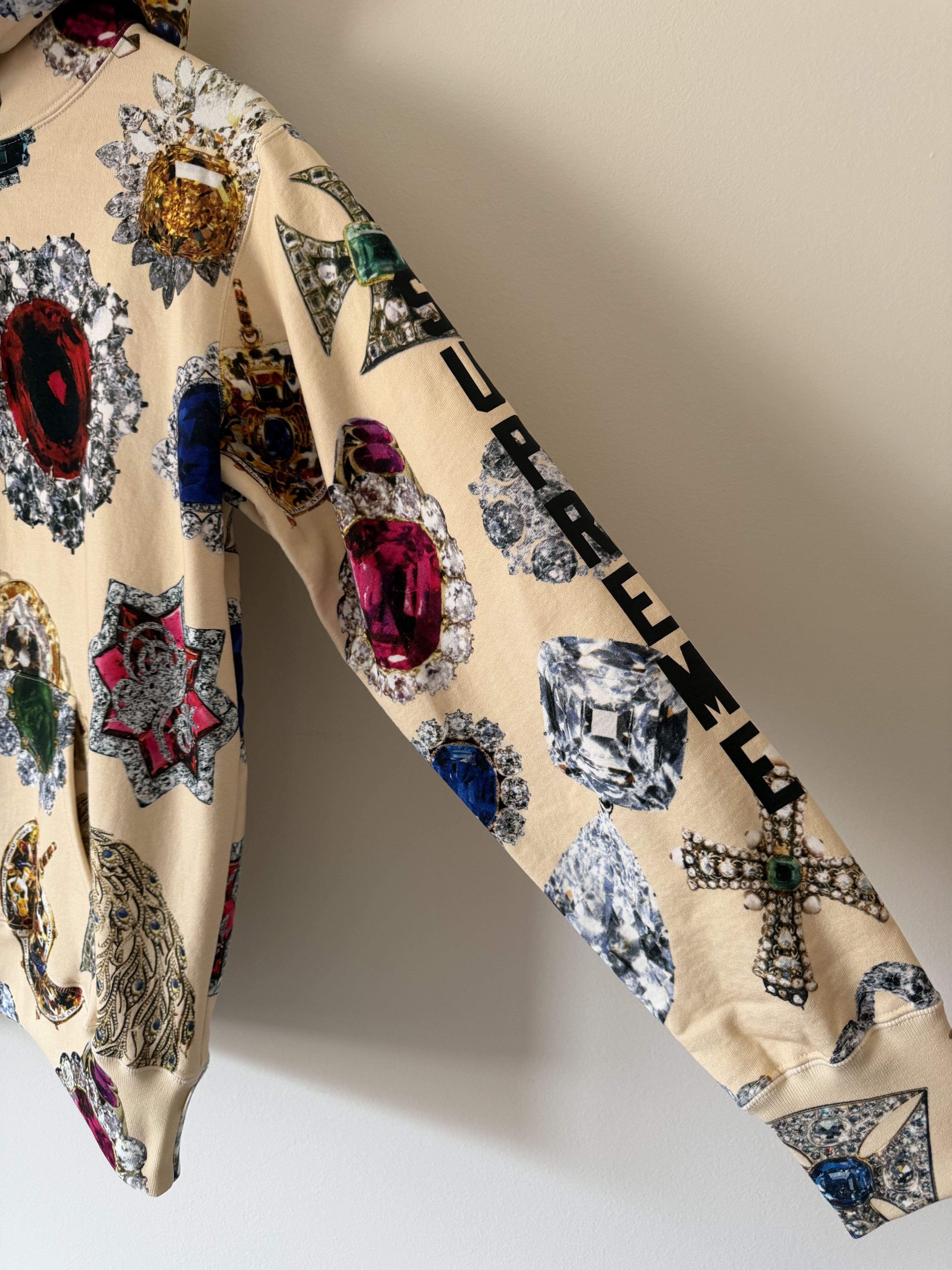 Supreme Supreme FW18 Jewels Hoodie in Cream Size US M / EU 48-50 / 2 - 4 Thumbnail