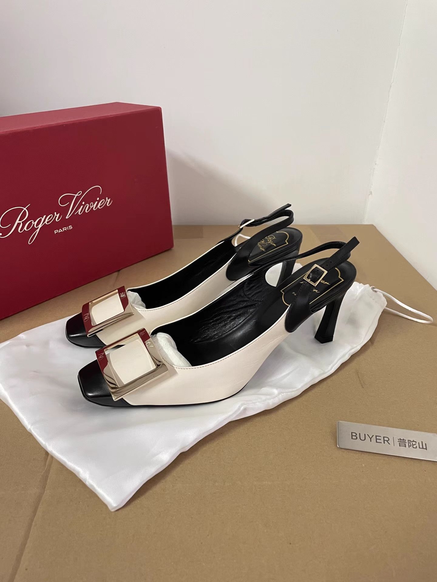 Roger Vivier Roger Vivier Square Toe Heels K6 Size US 8 / IT 38 - 1 Thumbnail