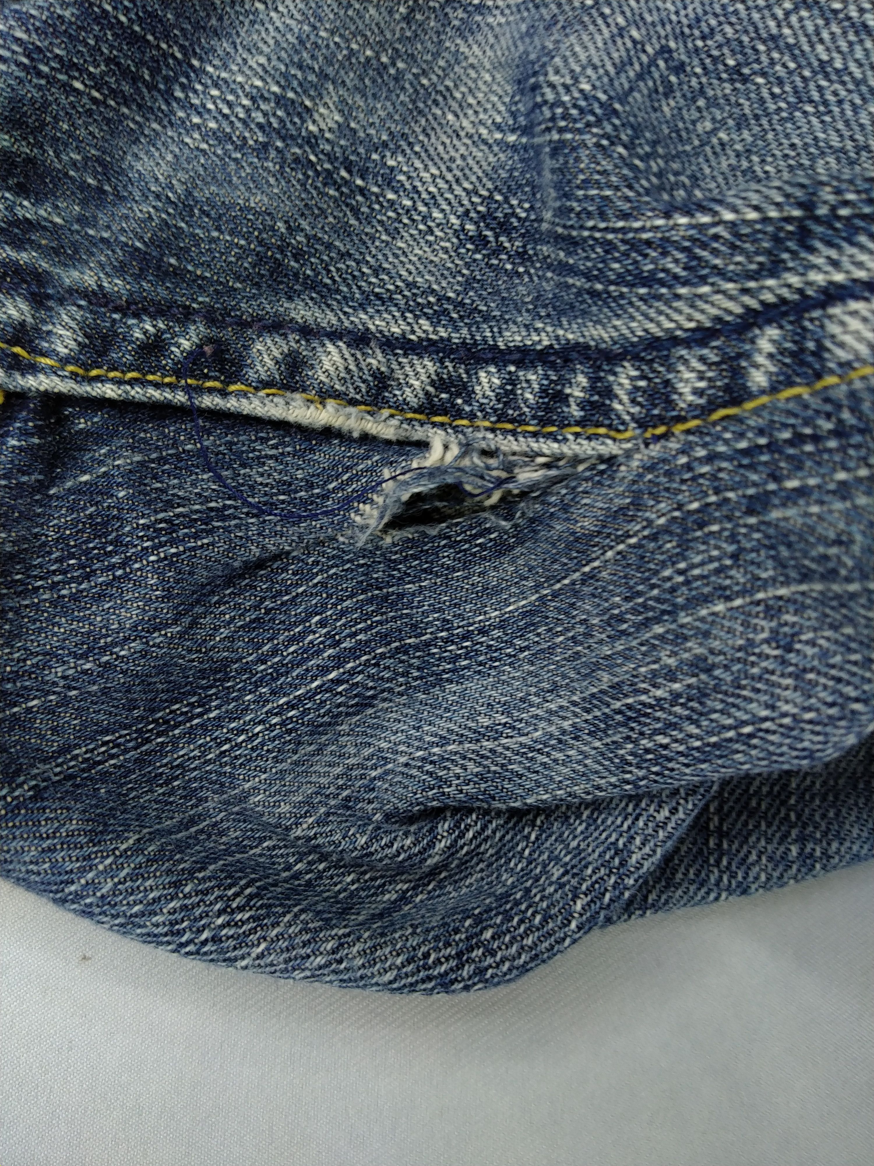 Levi's Blue Vintage Levi's 502 Distressed Ripped Denim -JN167 Size US 30 / EU 46 - 16 Thumbnail