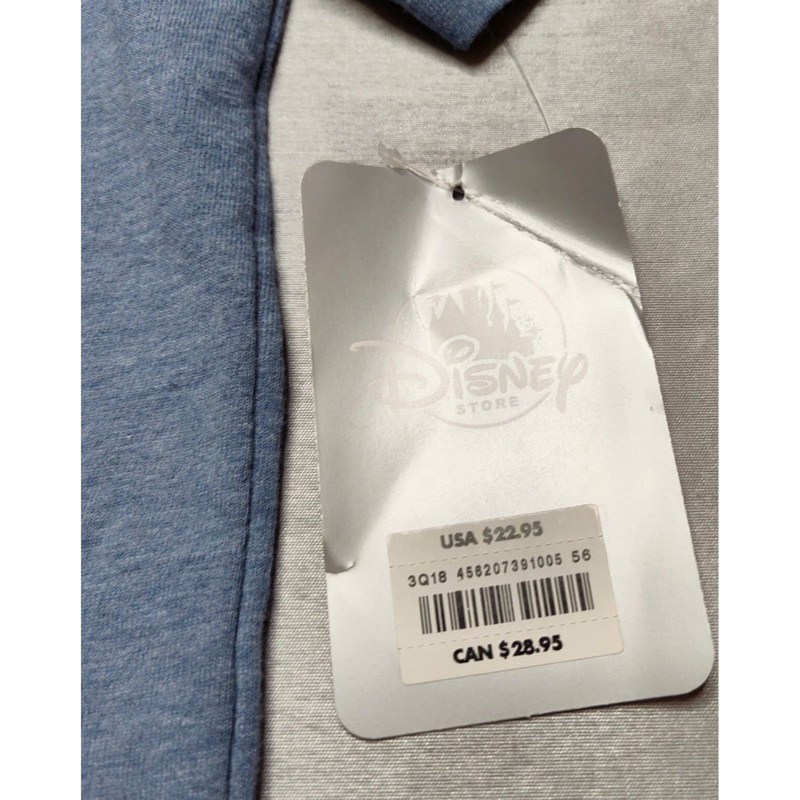 Disney DISNEY STORE Luke Skywalker The Force Is Strong In My Family Men Large Blue Graphic T-Shirt NEW Size US L / EU 52-54 / 3 - 4 Thumbnail
