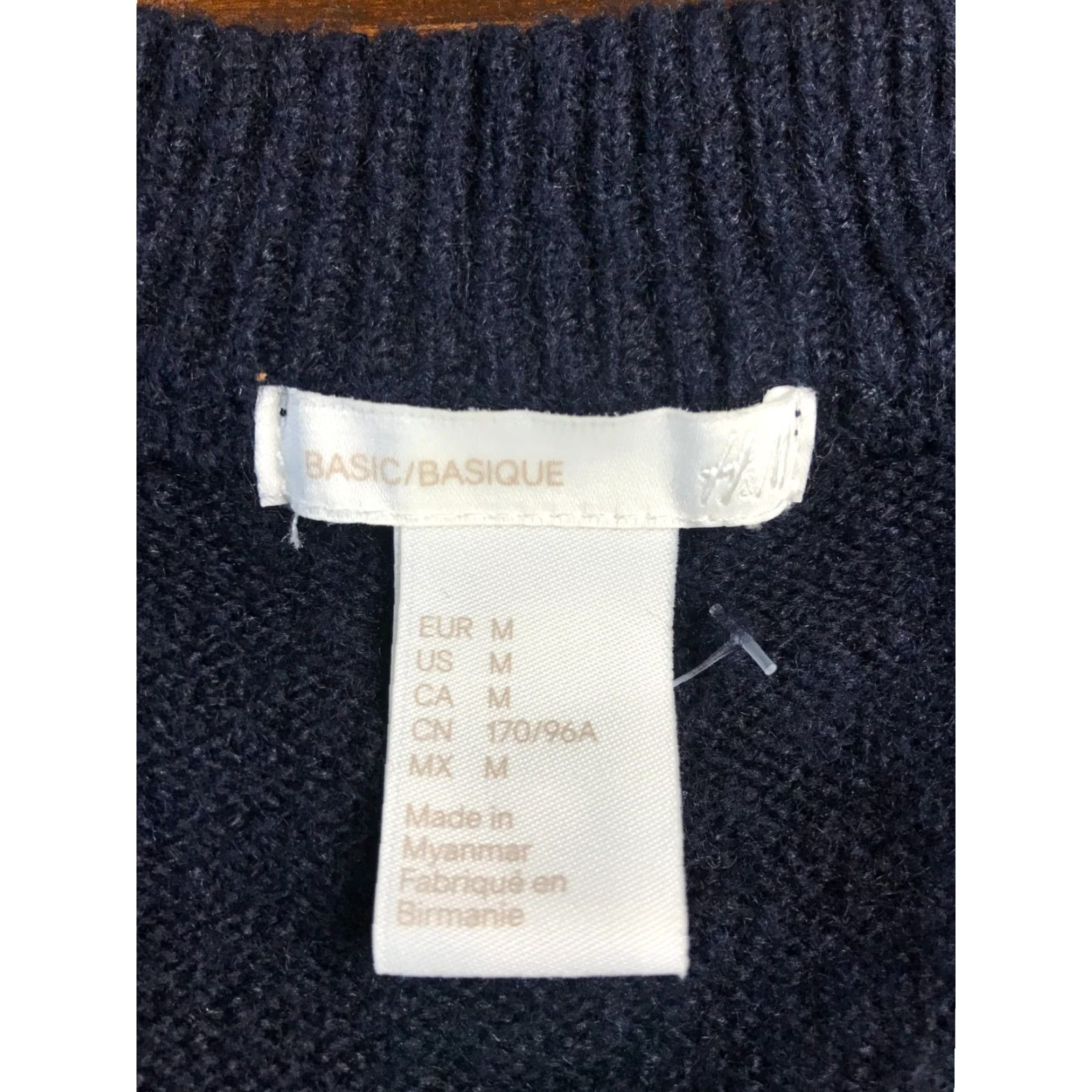 Asics Basics Sweater Men’s Medium Navy Blue V-Neck Pullover Casual Solid Knit Pullover Sweater Mens Regular 90s? Size US M / EU 48-50 / 2 - 5 Thumbnail