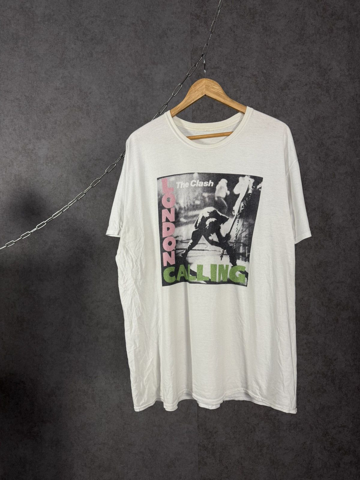 Band Tees The Clash rock band tee Size US XXL / EU 58 / 5 - 1 Thumbnail