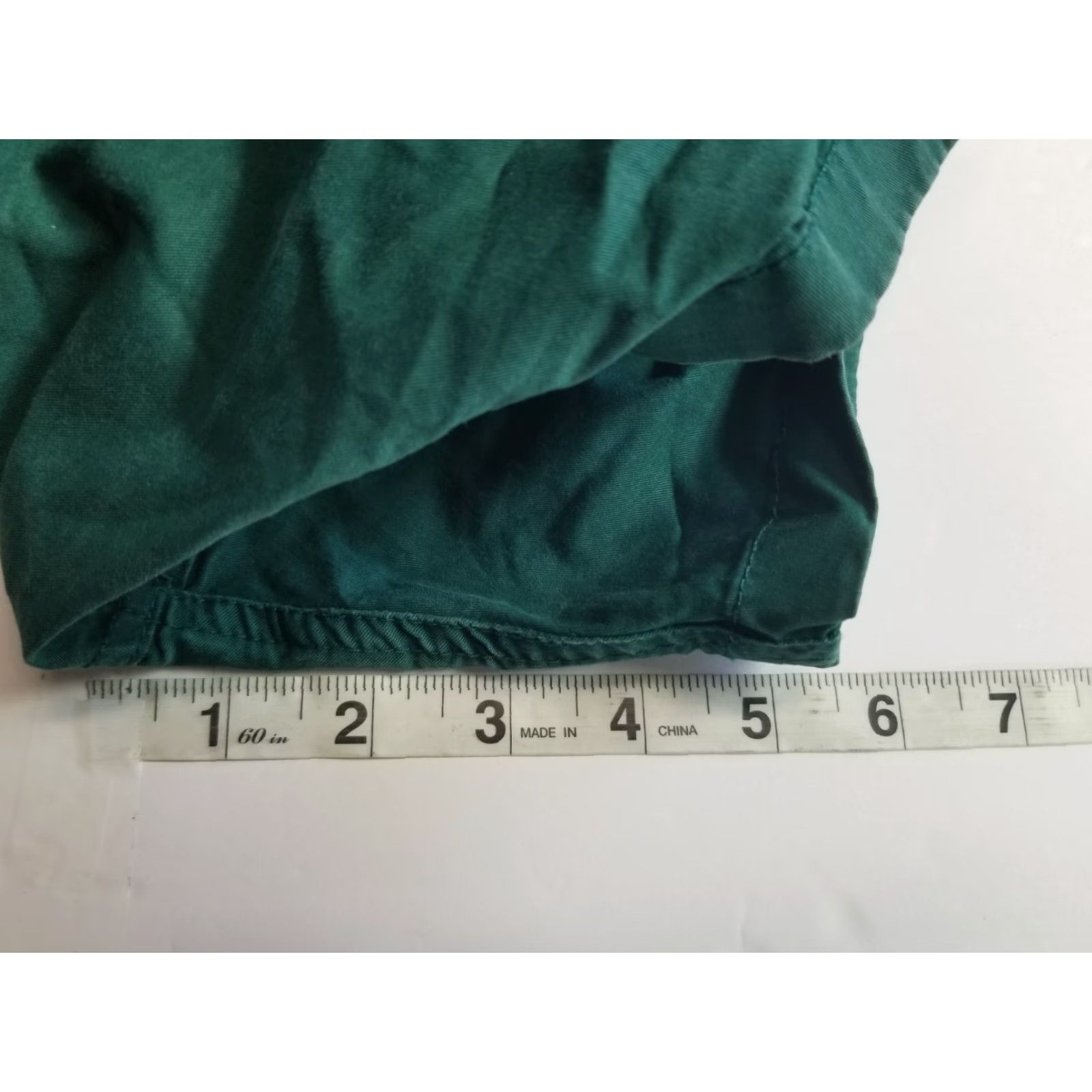 H&M H&M Short Chino Regular Fit Cotton Green Size Small Casual Travel Mens Color Green Chino Shorts Adjustable Waist 7 in Inseam Reg Size US 29 - 6 Thumbnail