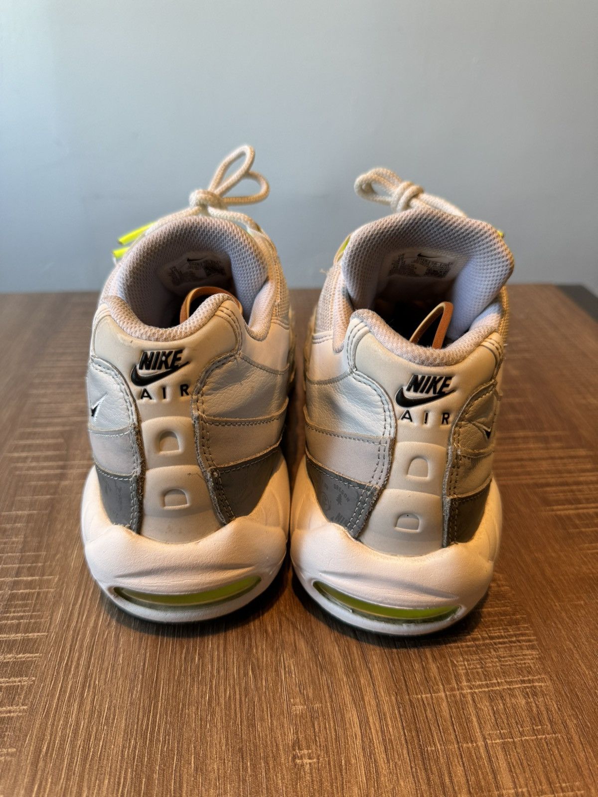 Nike Nike Air Max 95 Retro Logos Gray White Volt Green Men 10 Size US 10 / EU 43 - 4 Thumbnail