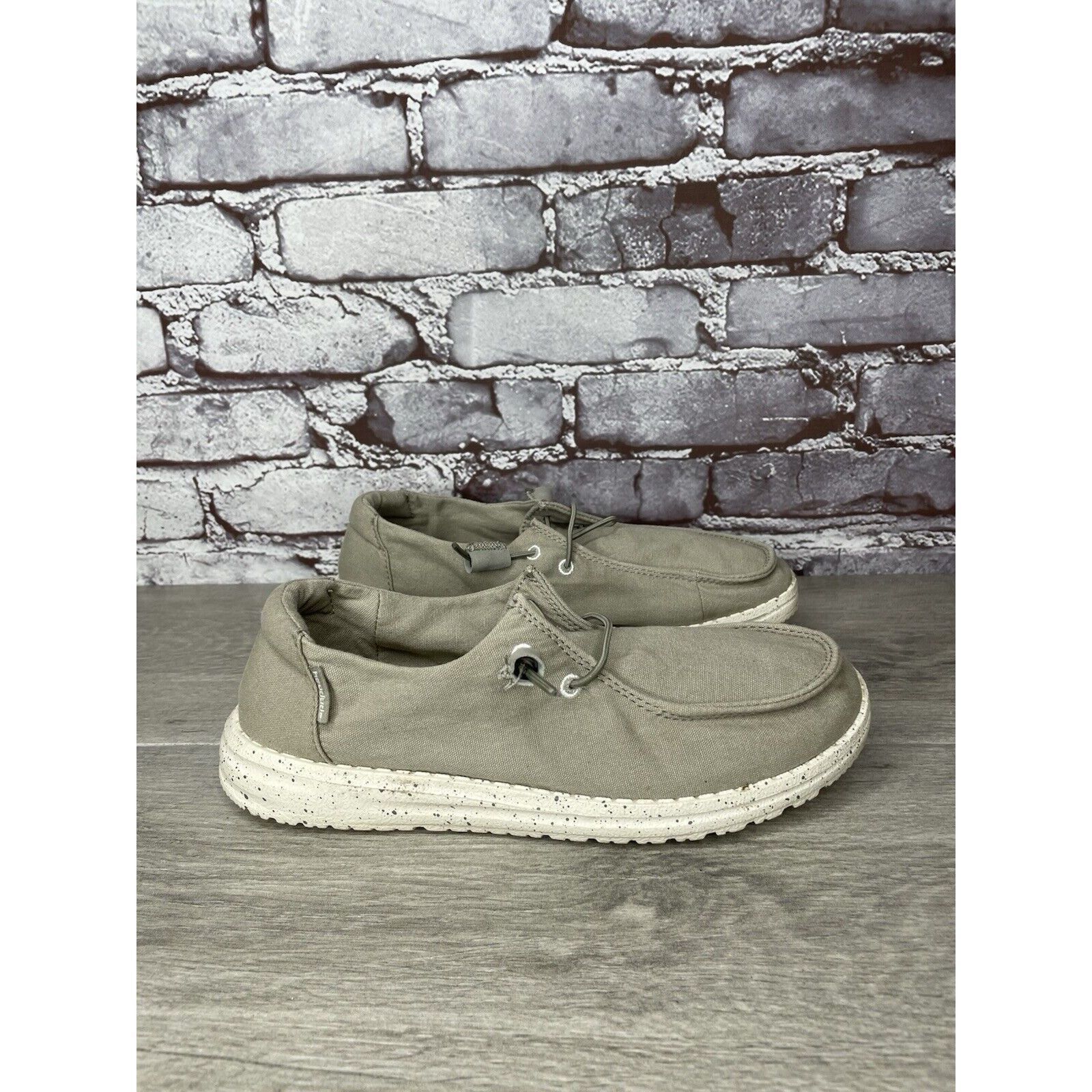 Other Hey Dude Wendy Grey Canvas Fabric Lace Lightweight Sneakers Size US 7 / IT 37 - 3 Thumbnail