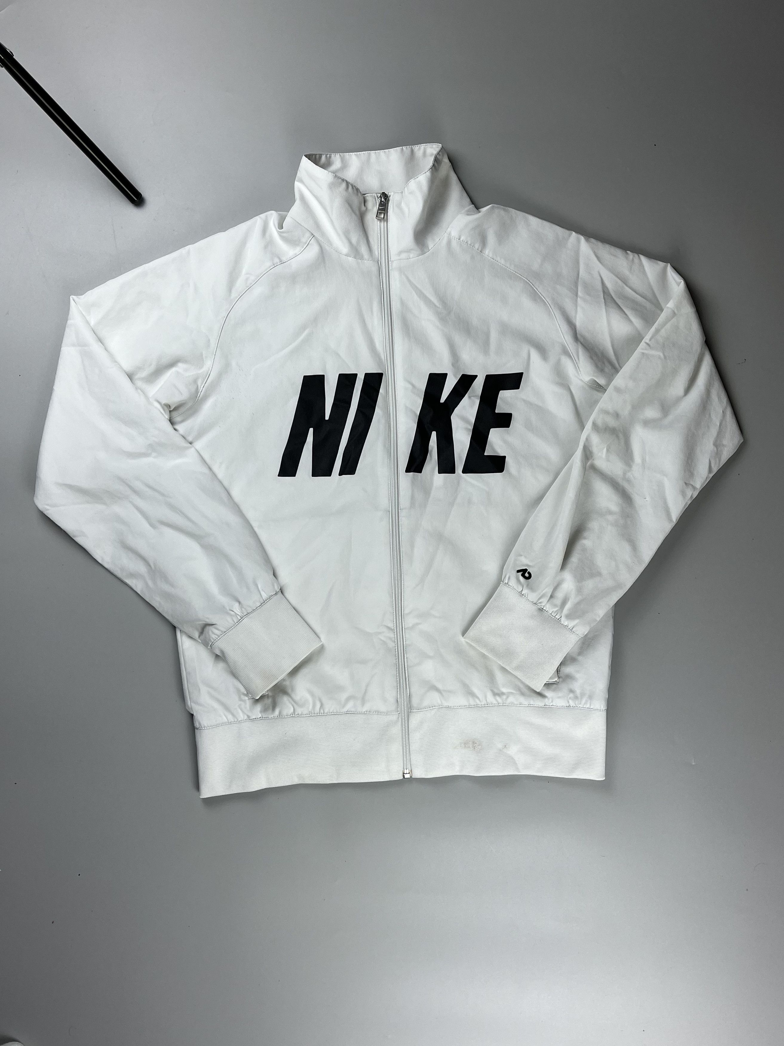 Nike × Vintage Nike Vintage White Windbreaker Size US M / EU 48-50 / 2 - 1 Thumbnail