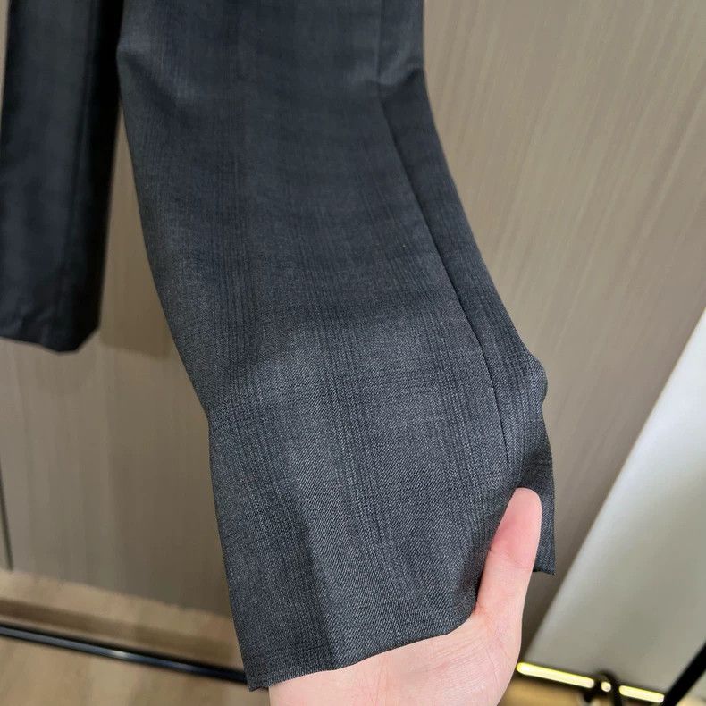 Prada Prada Gray wool plaid trousers 2503-Nextarrow Size 39" - 4 Thumbnail