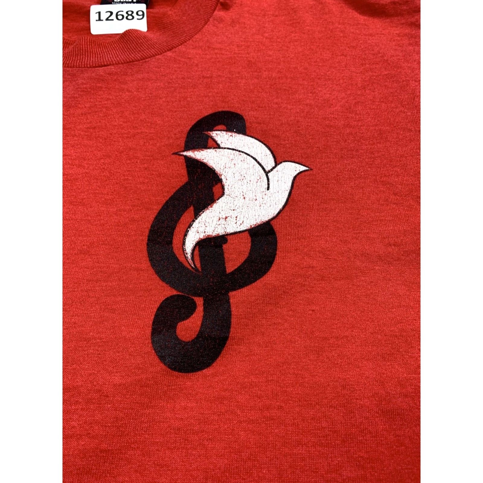 Vintage VINTAGE Screen Stars Best T-Shirt Music Note Graphic Red Crew Neck Short Sleeve L Mens Size US L / EU 52-54 / 3 - 2 Thumbnail