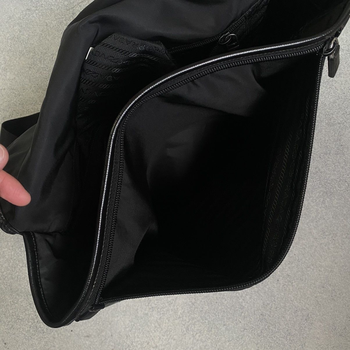 Prada Prada Bag Nylon Messenger Crossbody Size ONE SIZE - 11 Thumbnail