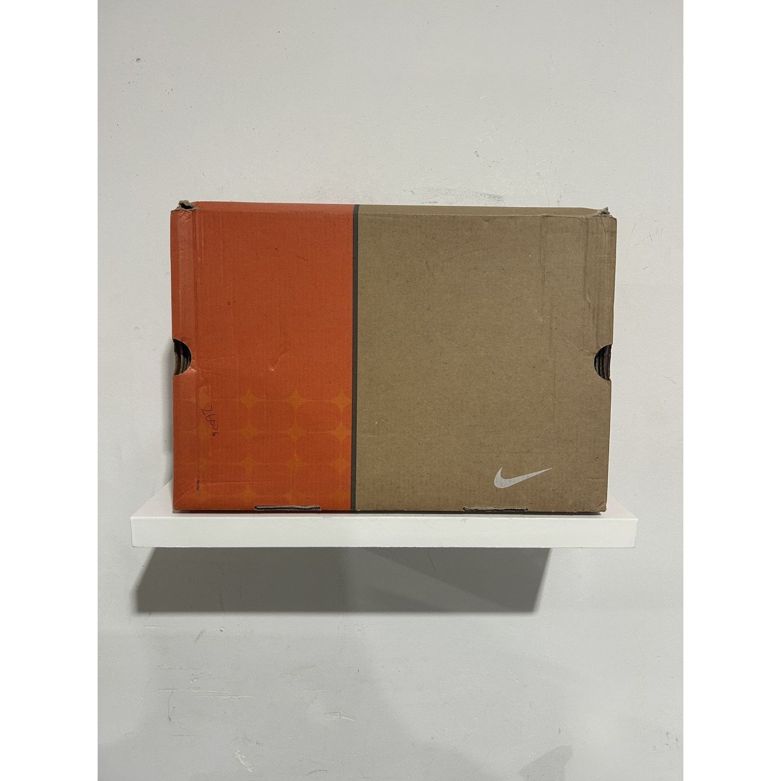 Nike NIKE AIR FORCE 1 PINE GREEN SIZE 10 NEW Size US 10 / EU 43 - 9 Thumbnail