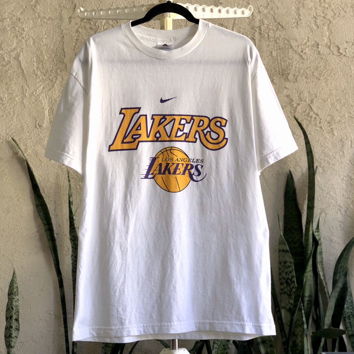 Vintage Vintage 2004 Nike LA Lakers Kobe Bryant NBA Finals Shirt Size US L / EU 52-54 / 3 - 3 Thumbnail