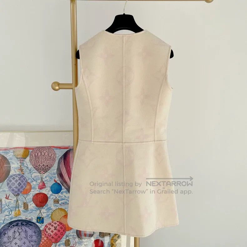 Louis Vuitton Louis Vuitton Beige Sleeveless Sheepwool Dress Size XS / US 0-2 / IT 36-38 - 2 Thumbnail