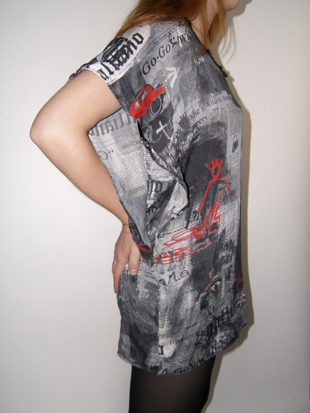 John Galliano Archival Galliano Newspaper Gazette print/ basquiat silk top Size L / US 10 / IT 46 - 3 Thumbnail