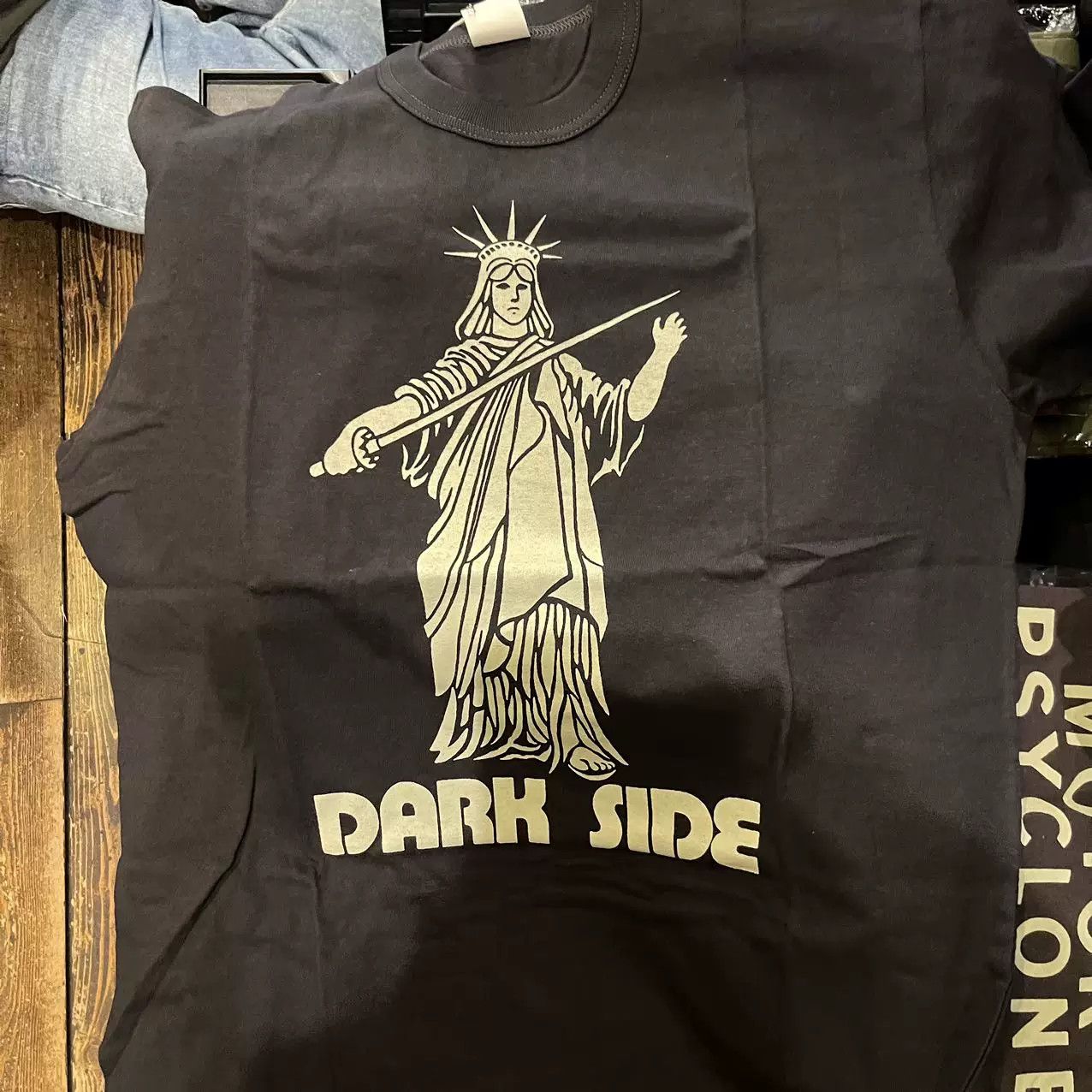Freewheelers Vintage Empire State NY Graphic T-Shirt Size US L / EU 52-54 / 3 - 1 Thumbnail