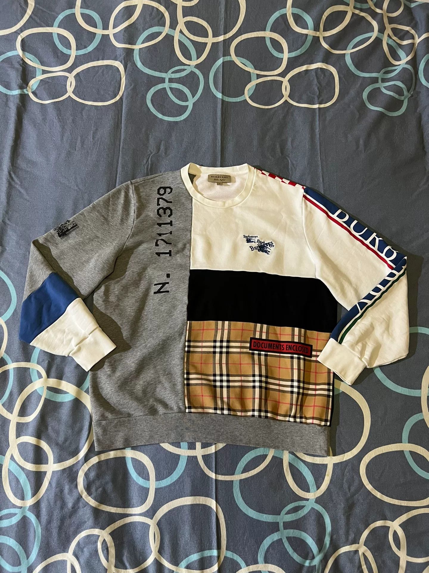 Burberry Burberry Spliced Color Warhorse Embroidery Sweater Size US XL / EU 56 / 4 - 1 Thumbnail
