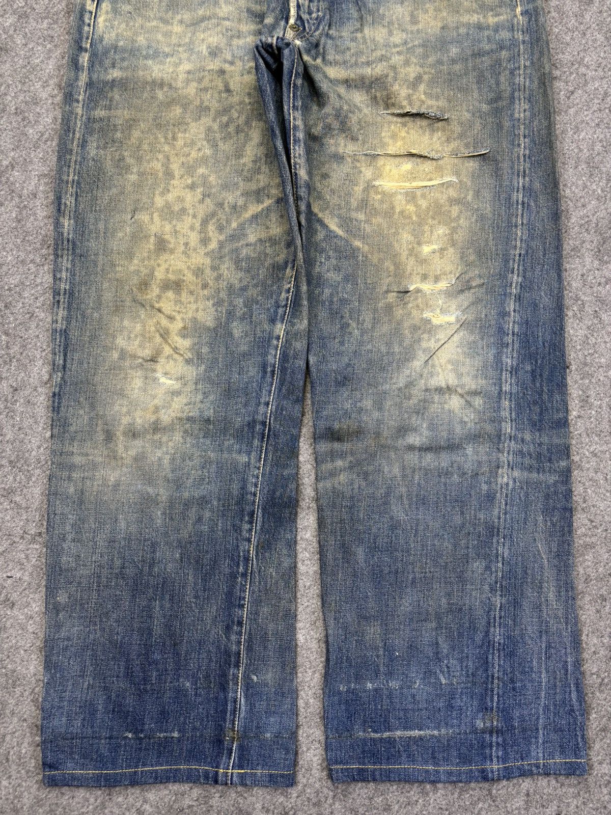Levi's Vintage Clothing 💥Super Thrashed💥LVC 1920 Model Thrashed Distrssed Denim F993 Size US 33 - 3 Thumbnail
