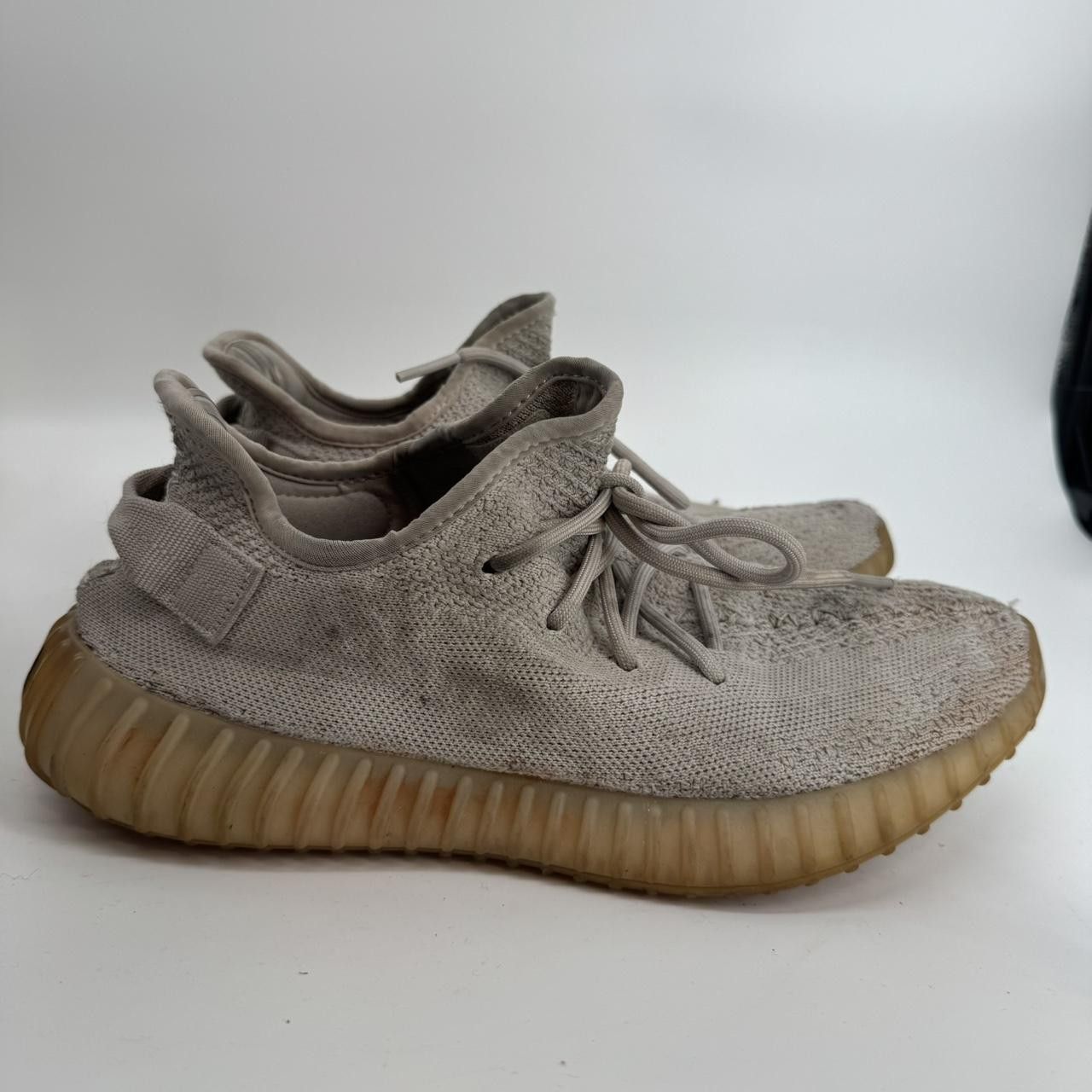 Yeezy Adidas Yeezy Boost 350 V 2 Size US 9 / EU 42 - 1 Thumbnail