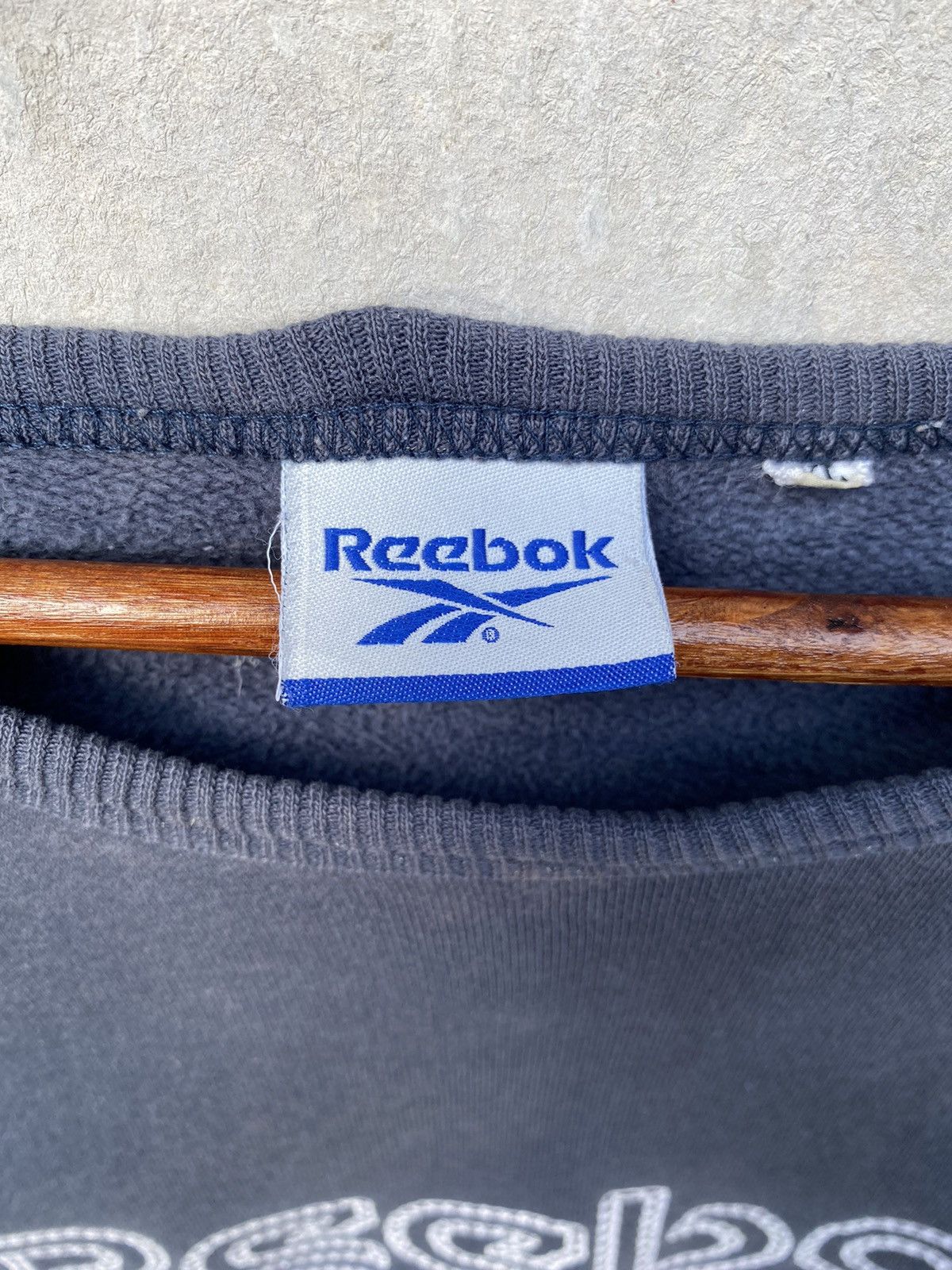 Reebok Vintage Reebok Sweatshirt Faded Big Logo Spellout Size XL Size US XL / EU 56 / 4 - 8 Thumbnail
