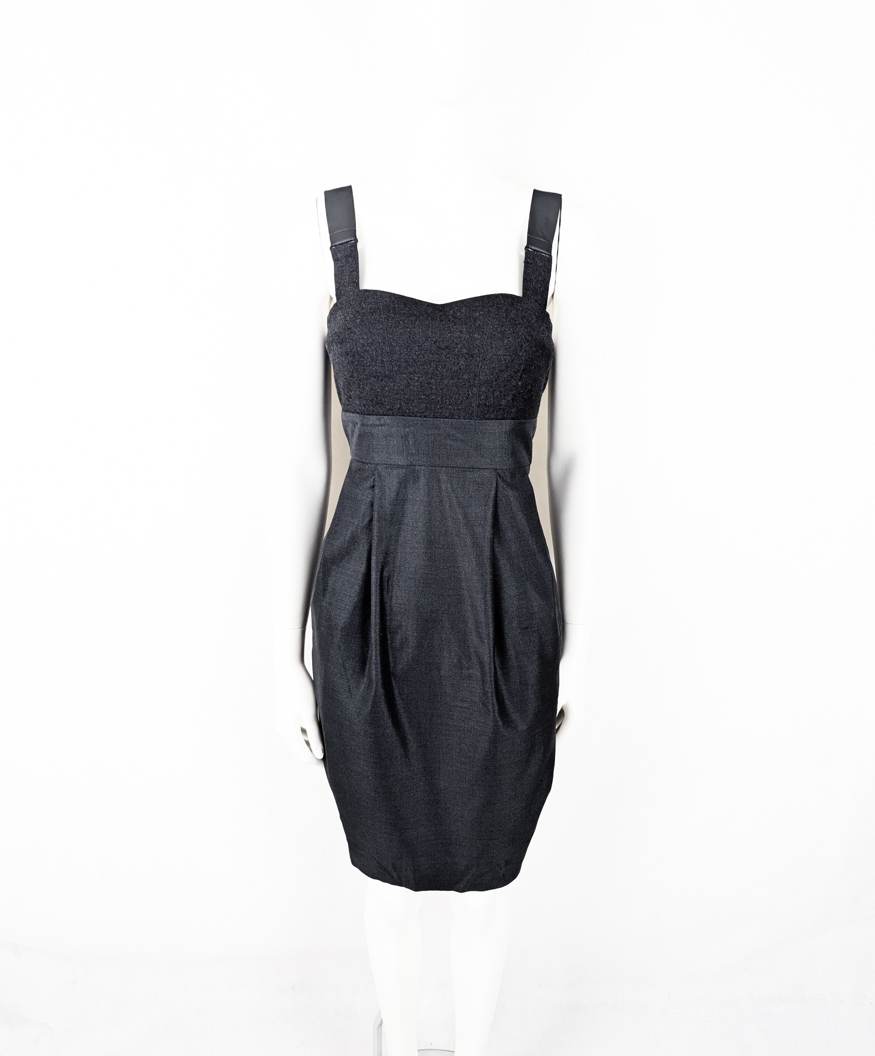Brunello Cucinelli Brunello Cucinelli wool grey dress Size S / US 4 / IT 40 - 1 Thumbnail