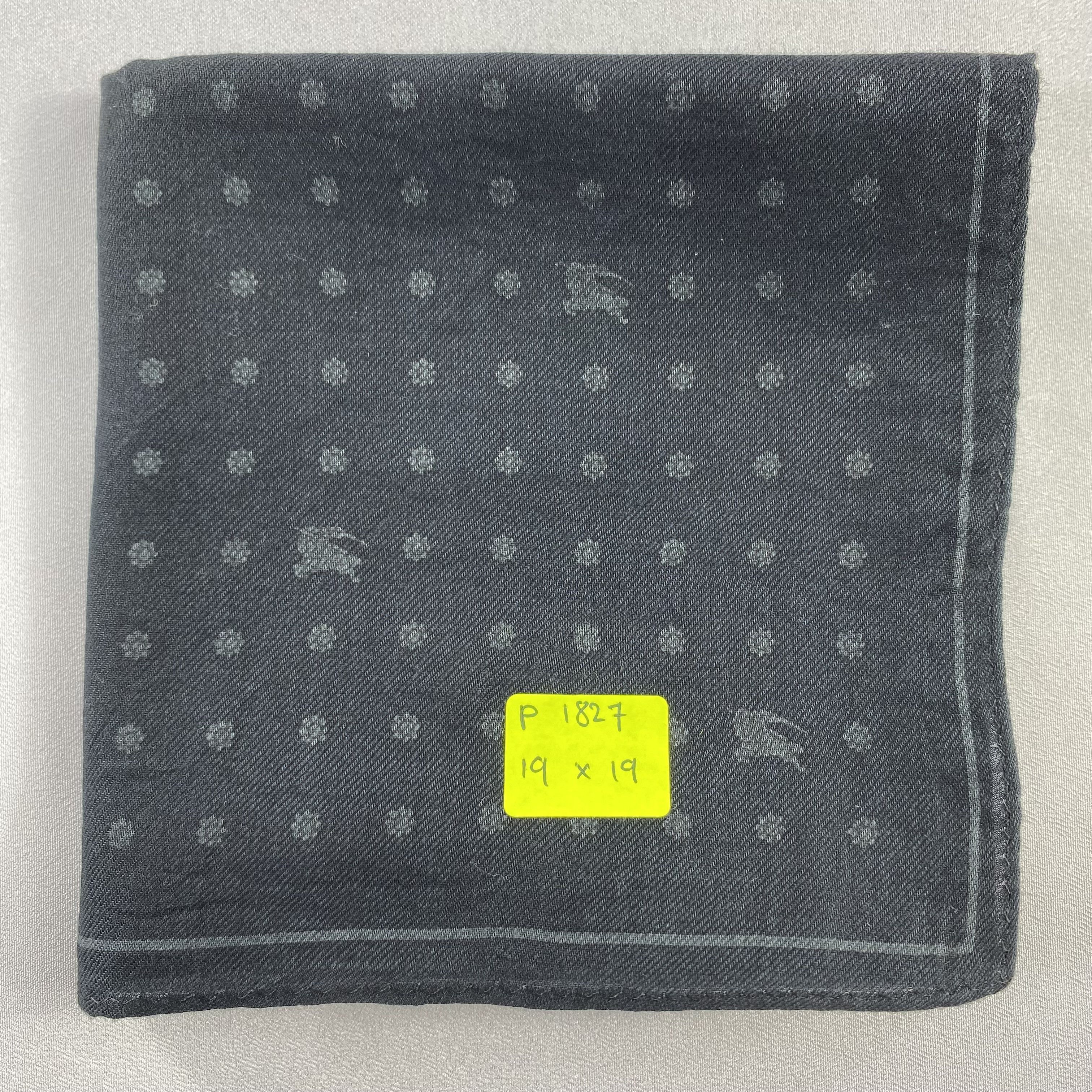 Burberry × Vintage Burberry Handkerchief / Neckerchief / Bandana-P1827 Size ONE SIZE - 5 Thumbnail