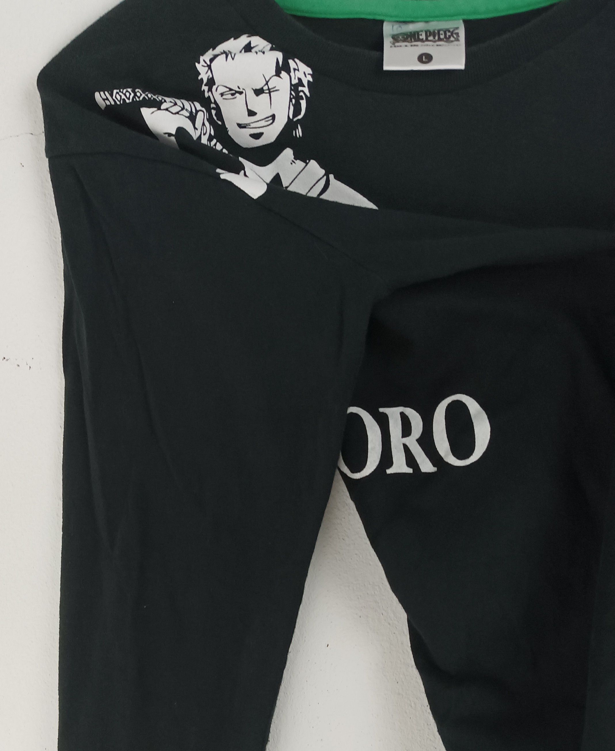 Anime VINTAGE ONE PIECE RORONOA ZORO PIRATE HUNTER VERY RARE Size US M / EU 48-50 / 2 - 11 Thumbnail