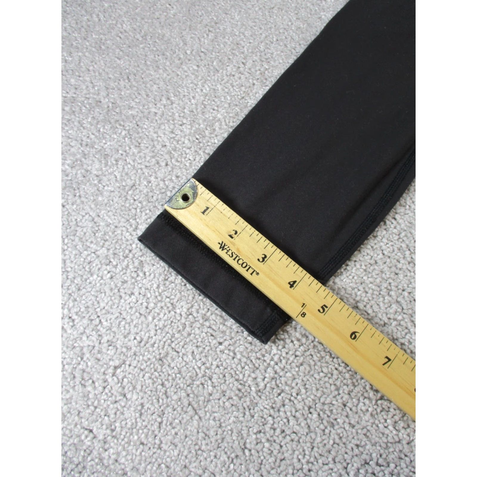 Lululemon Lululemon Leggings Womens 4 Black Stretch 26" Pilling Athletic Activewear Ankle Gym & Training Running Yoga Womens Size 27" / US 4 / IT 40 - 5 Thumbnail
