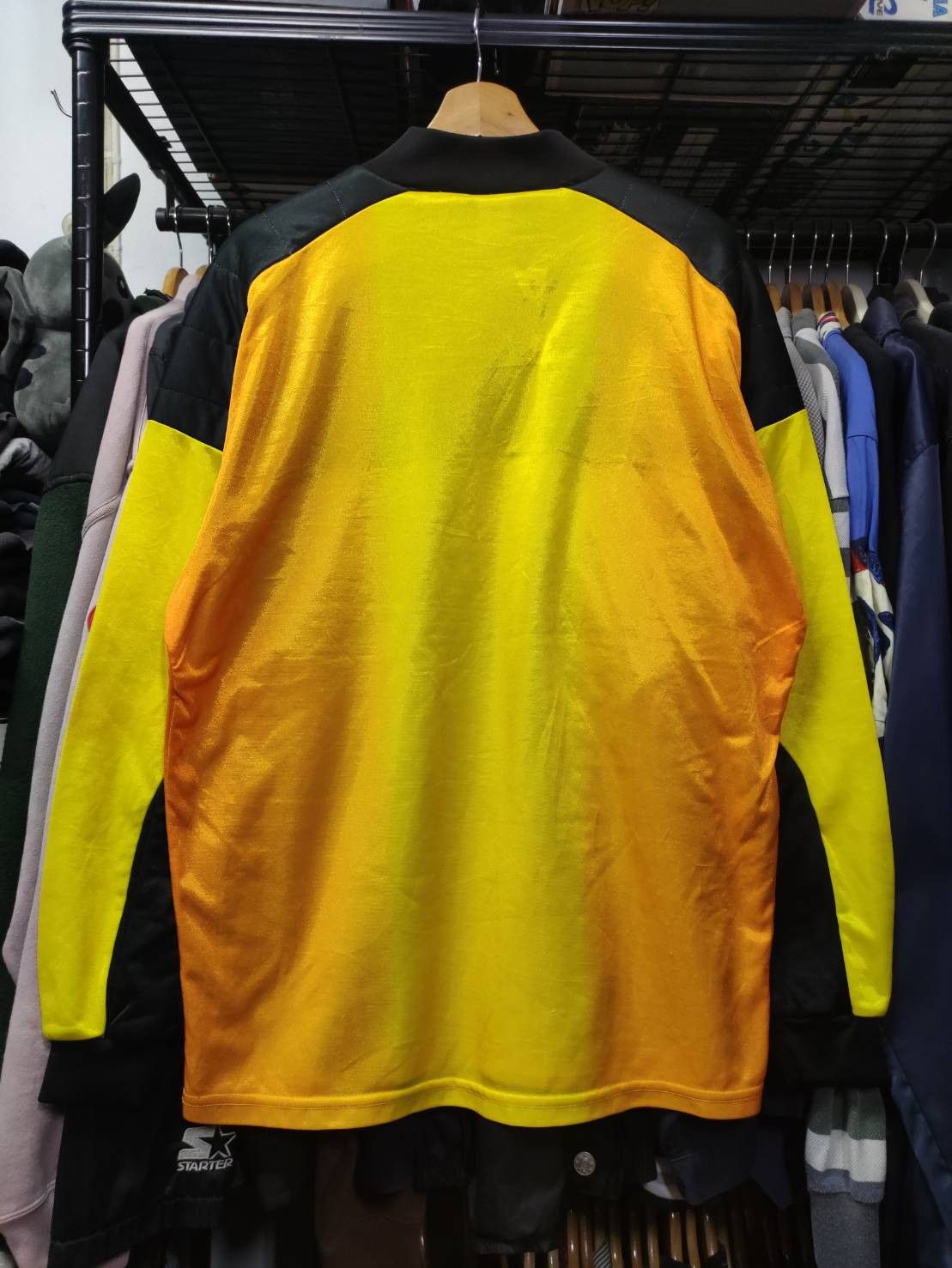 Adidas Vtg 90's Adids Equipment Goalkeeper Soccer UK Jersey Size US L / EU 52-54 / 3 - 2 Thumbnail