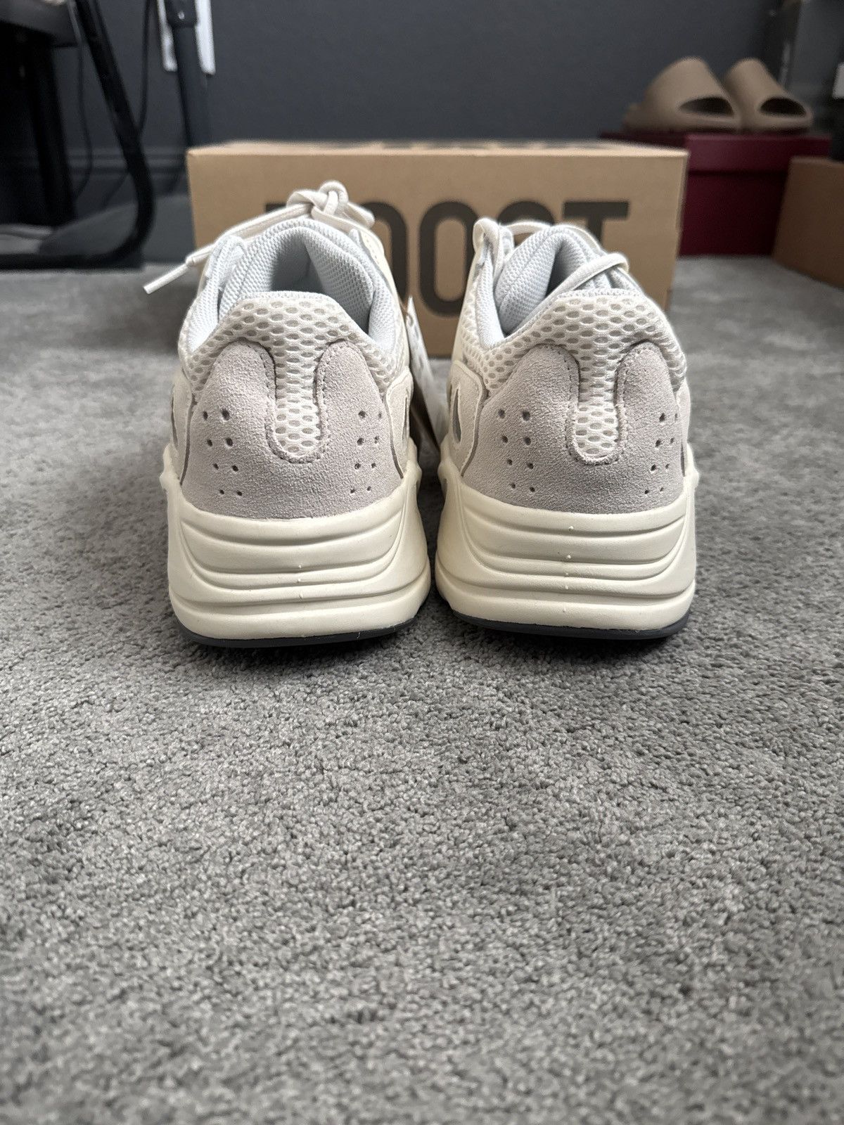 Yeezy Yeezy 700 analog Size US 10.5 / EU 43-44 - 7 Thumbnail