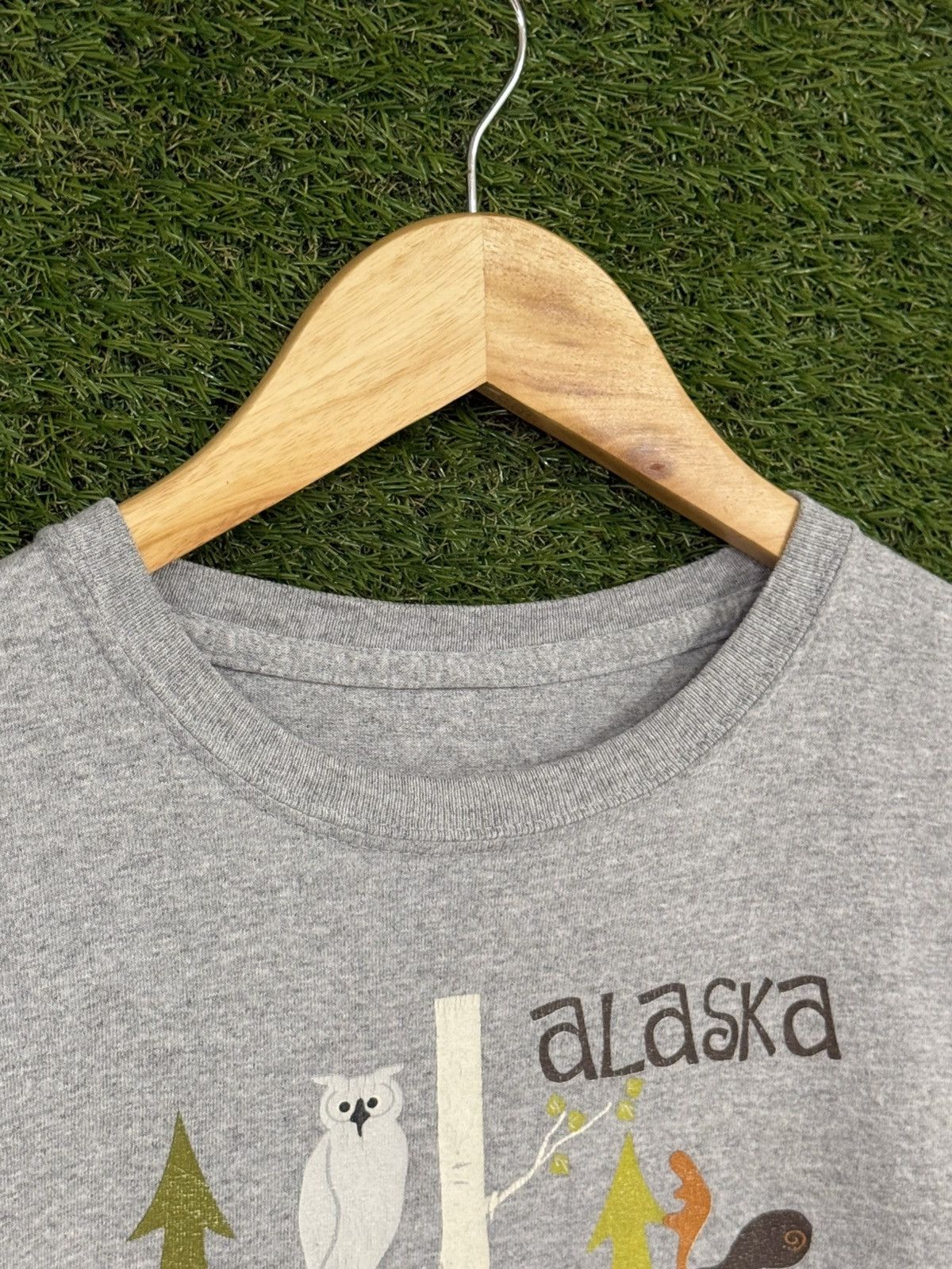 Vintage Vintage Y2K Alaska Cartoon Winter Animal Tee XXS Size US XXS / EU 40 - 3 Thumbnail