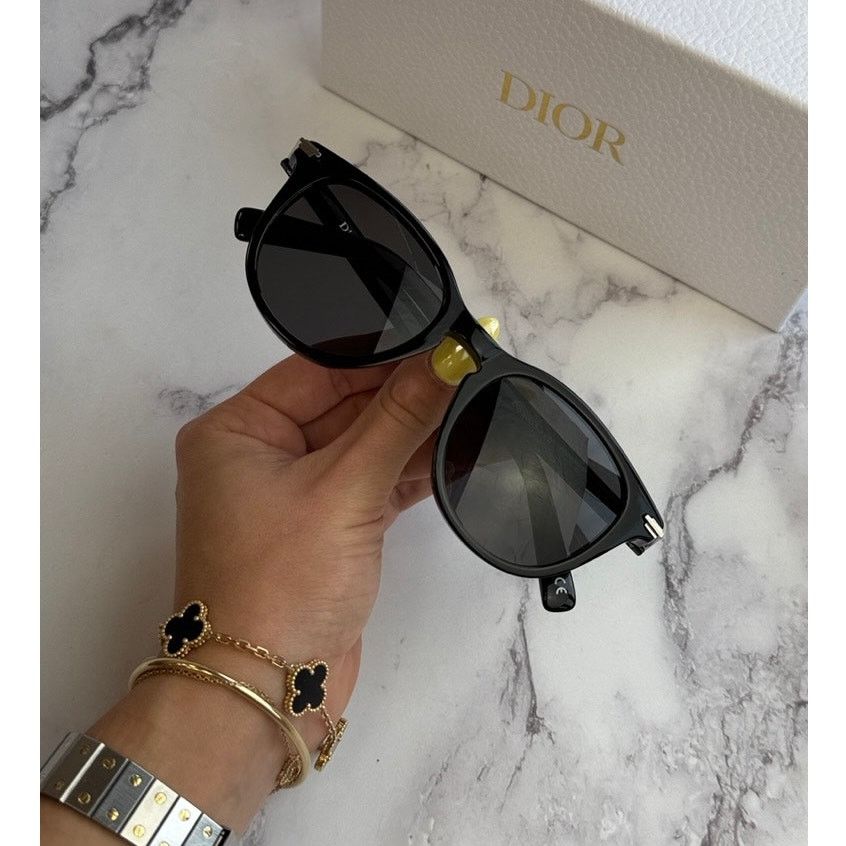 Dior NEW Dior CDLink S2U Sunglasses in Black $440 | Grailed display picture 2