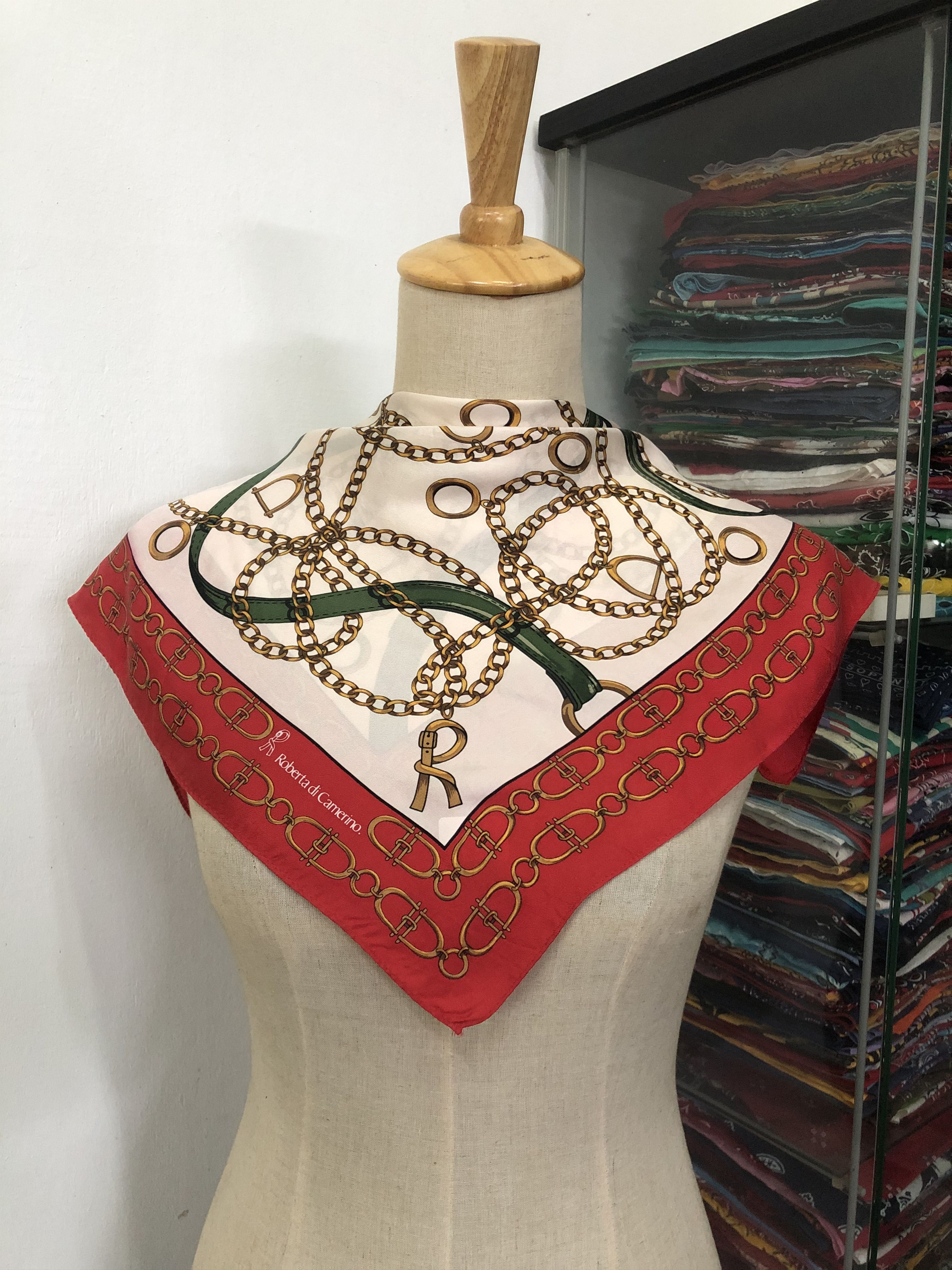 Roberta di Camerino × Vintage Vintage Roberta Di Camerino Silk Scarf Size ONE SIZE - 1 Thumbnail