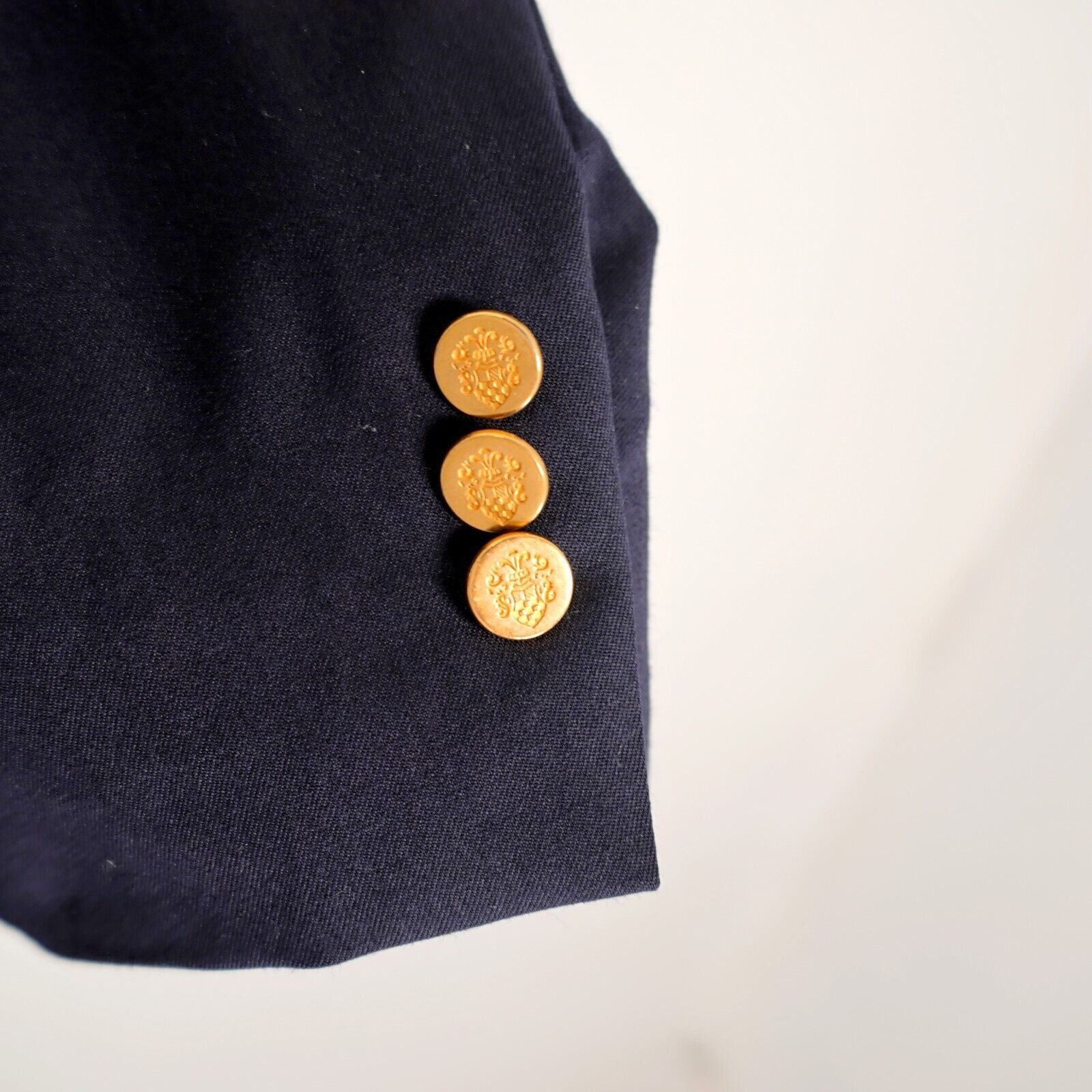 Joseph & Feiss Jospeh & Feiss International Worsted Wool Blue 2 Gold Button Size 52R - 3 Thumbnail