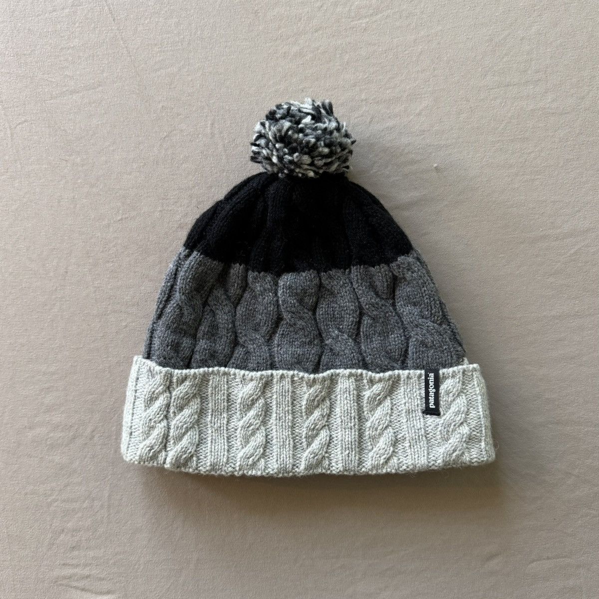 Patagonia Patagonia Wool blend Pom Beanie Size ONE SIZE - 1 Thumbnail