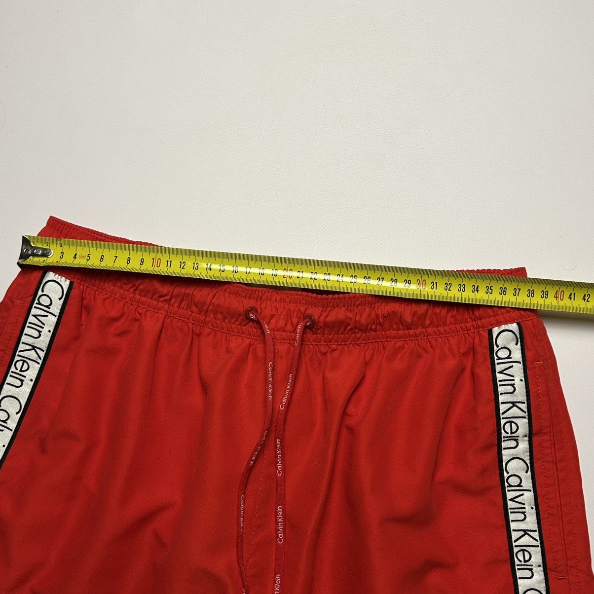 Calvin Klein Calvin Klein Medium Swim Trunks Red Board Shorts Size US 32 / EU 48 - 8 Thumbnail