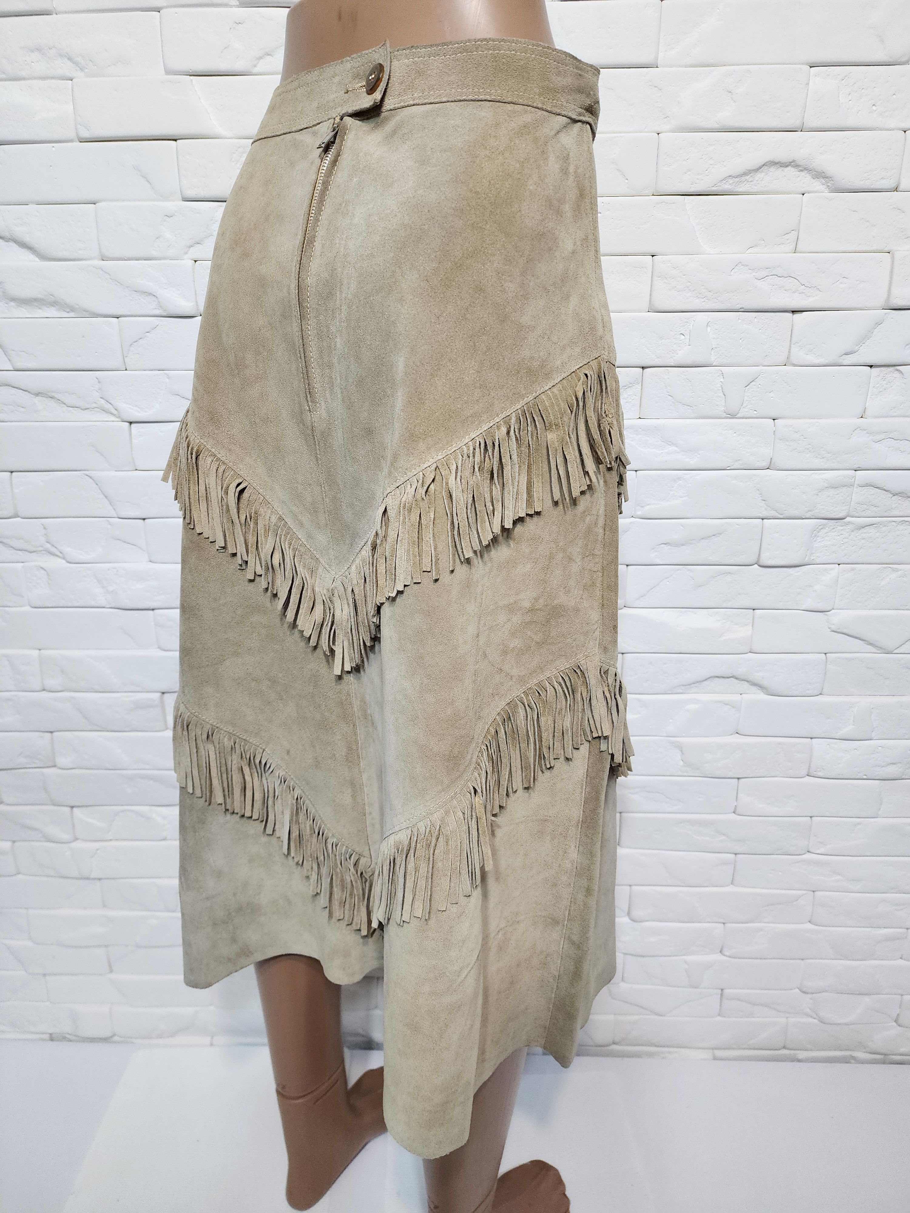 Genuine Leather Beige Suede Leather Skirt: Size 26" / US 2 / IT 38 - 4 Thumbnail