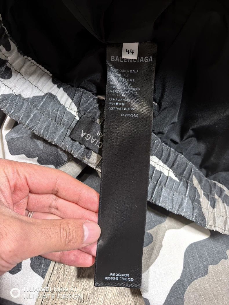 Balenciaga Balenciaga Camouflage Waterproof Windproof Straight Ski Pa Size US 28 / EU 44 - 7 Thumbnail