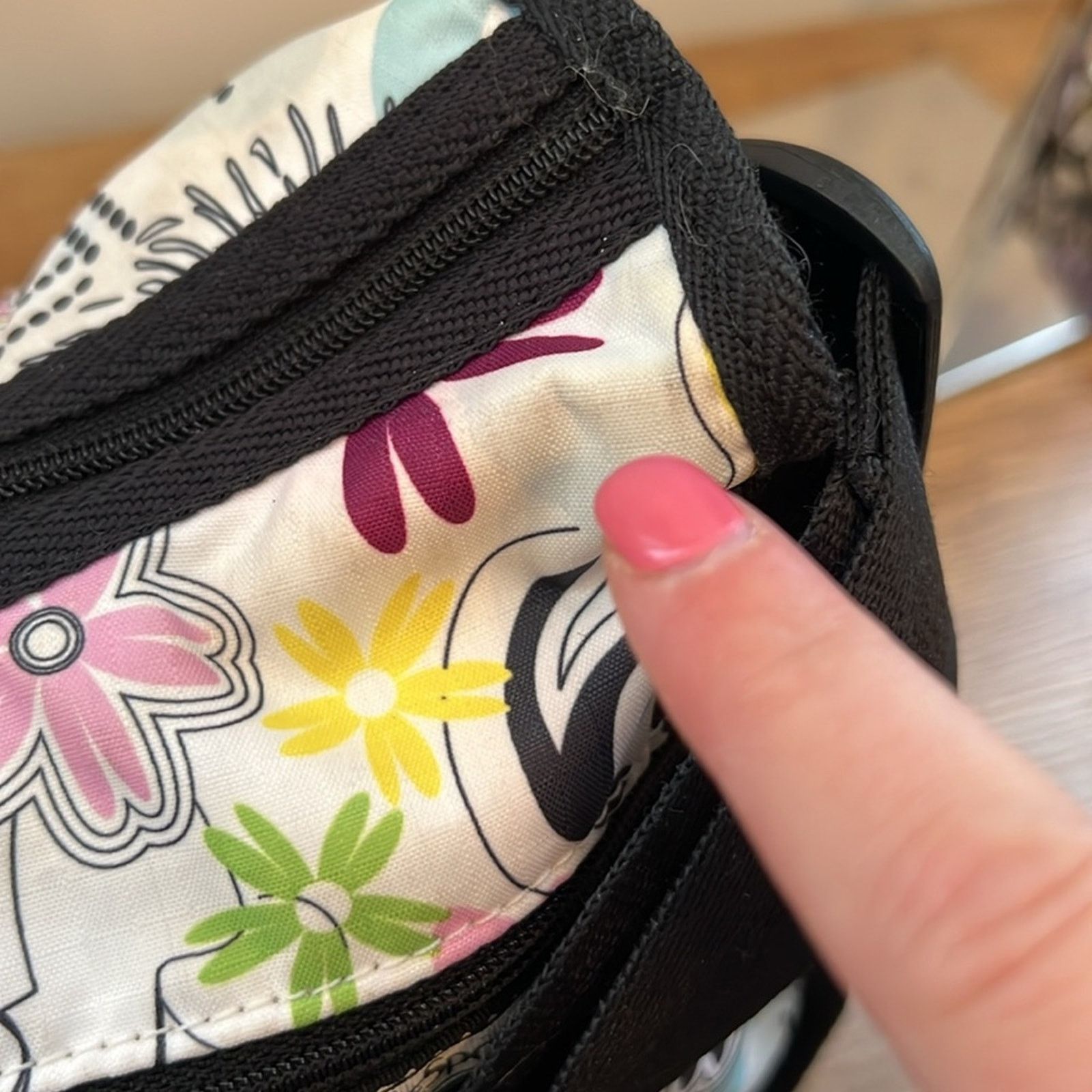 LeSportsac LeSportSac Classic Hobo in Butterfly and Floral Print Size ONE SIZE - 10 Thumbnail