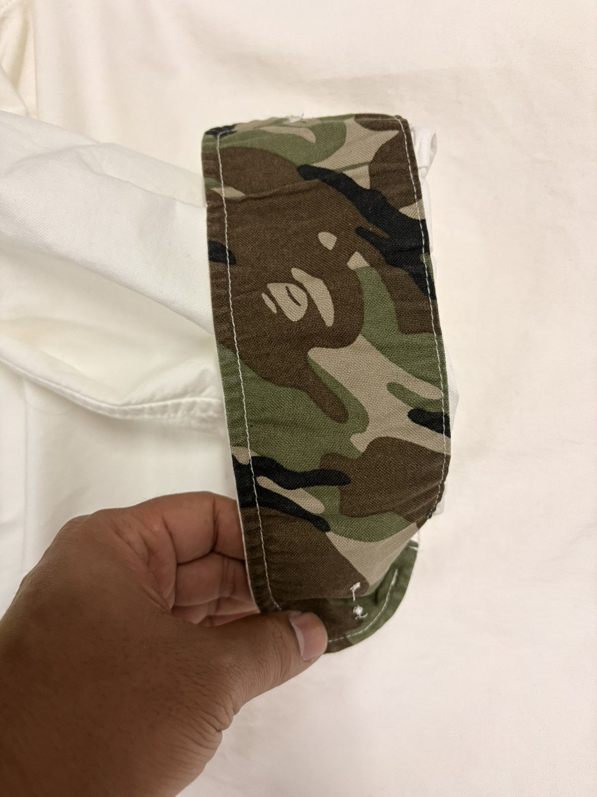 Aape BAPE Camo Logo Oxford Button-Up Shirt (White) Size US L / EU 52-54 / 3 - 8 Thumbnail