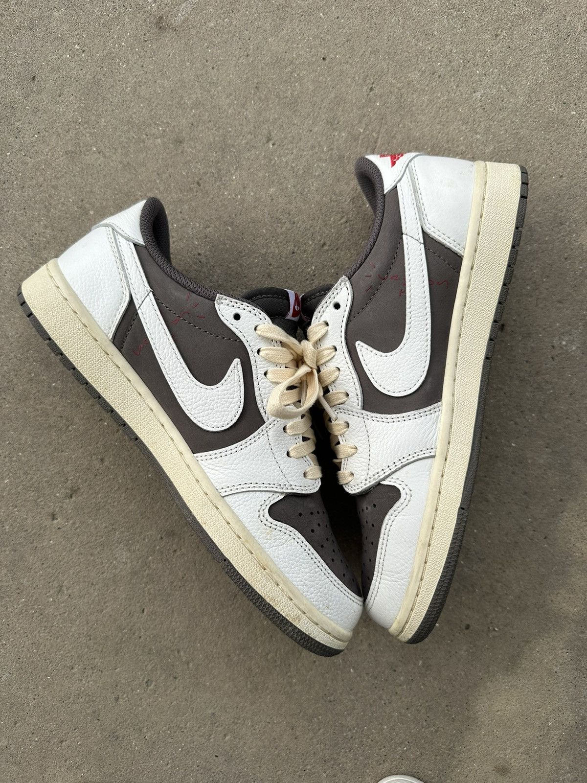 Jordan Brand Jordan 1 Retro Low OG SP Travis Scott Reverse Mocha size 8 Size US 8 / EU 41 - 2 Thumbnail