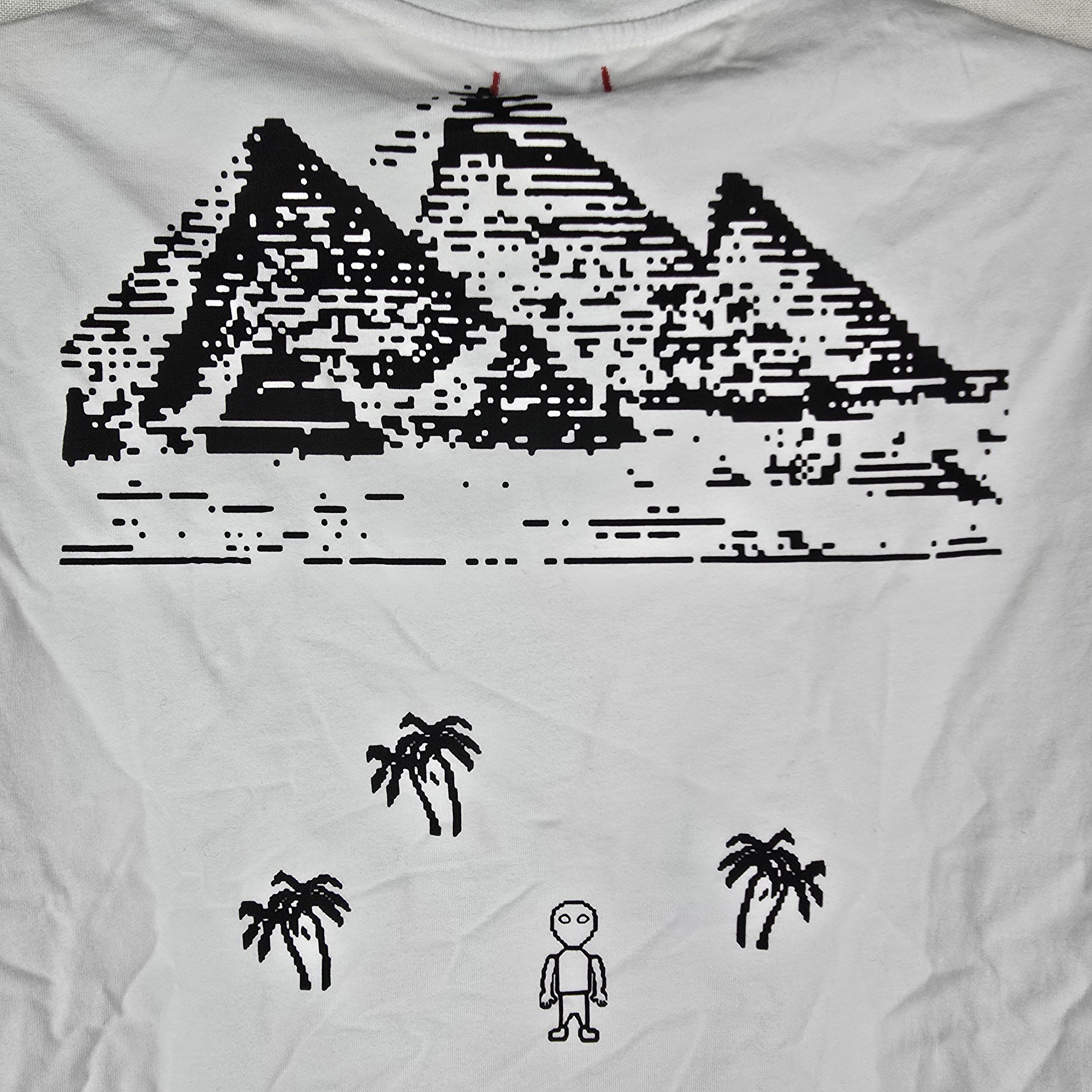 CLOT Clot Apparel Mens Small Pyramids Alien White Tshirt Size US S / EU 44-46 / 1 - 6 Thumbnail