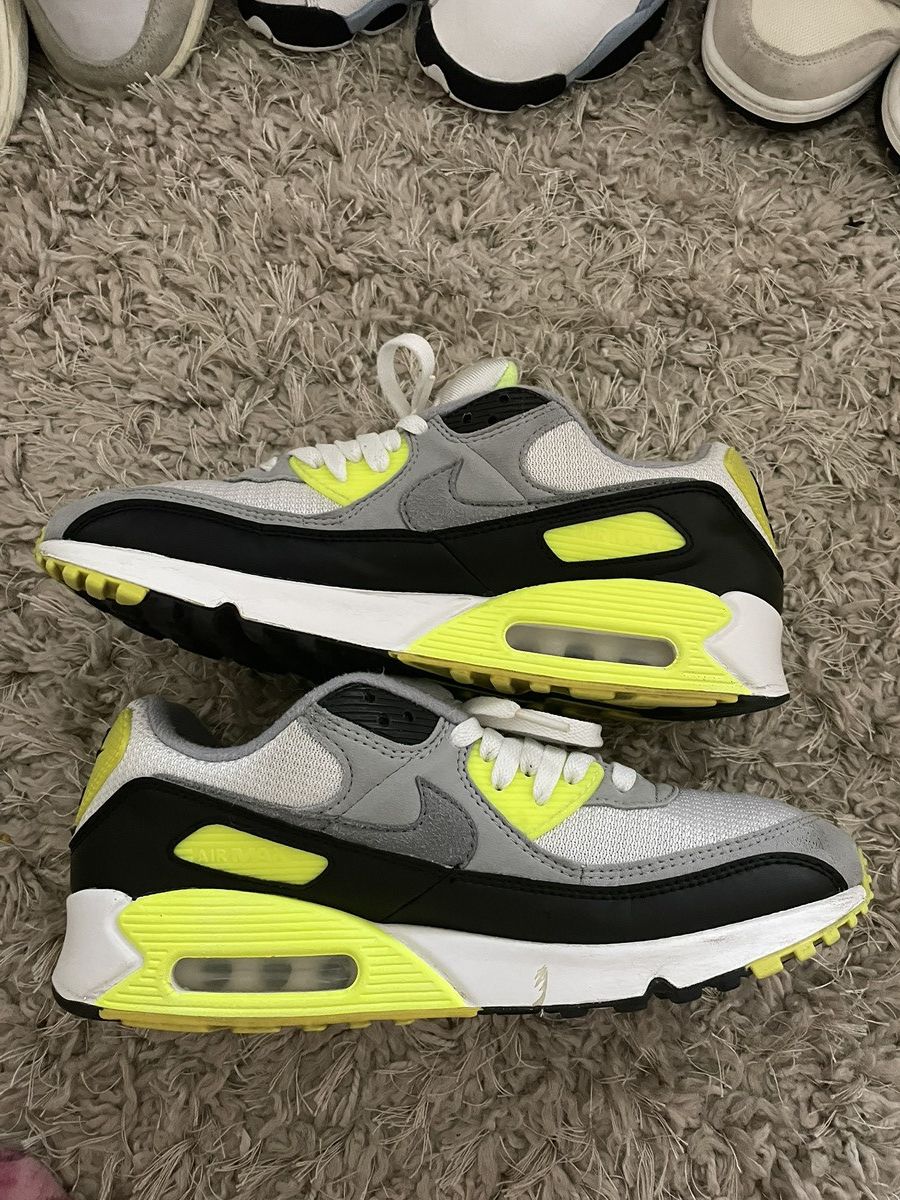 Nike Nike Air Max 90 Volt 2020 Size US 9.5 / EU 42-43 - 3 Thumbnail