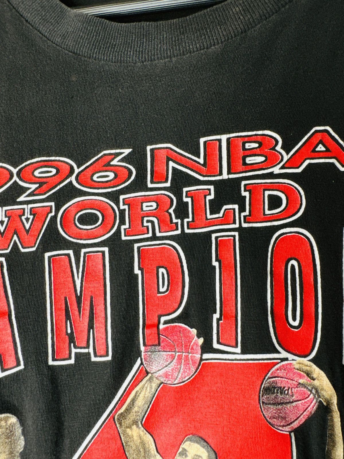 NBA × Vintage 1996 Chicago Bulls Jordan Pippen Rodman Tee BOXEY FIT Size US XL / EU 56 / 4 - 13 Thumbnail