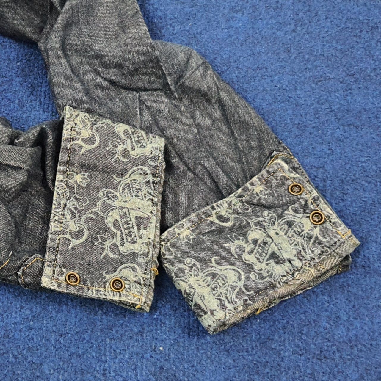 Ed Hardy Vintage Ed Hardy Design Denim Button Up Shirt C239N18 Size US XL / EU 56 / 4 - 9 Thumbnail