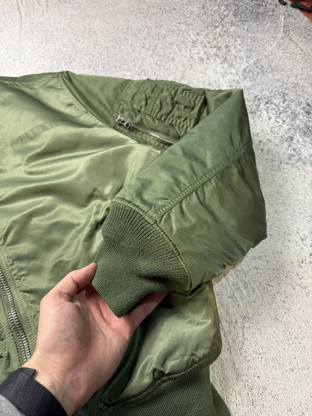 Alpha Industries Vintage Alpha Industries Green Bomber Jacket MA1 USA Size US M / EU 48-50 / 2 - 18 Thumbnail