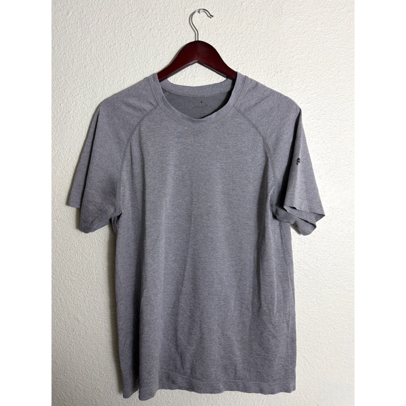 Fabletics Fabletics Shirt Mens M Gray Short Sleeve Activewear Pullover Crew Neck Lightweight Solid Gym Running Cross Training Size US M / EU 48-50 / 2 - 2 Thumbnail