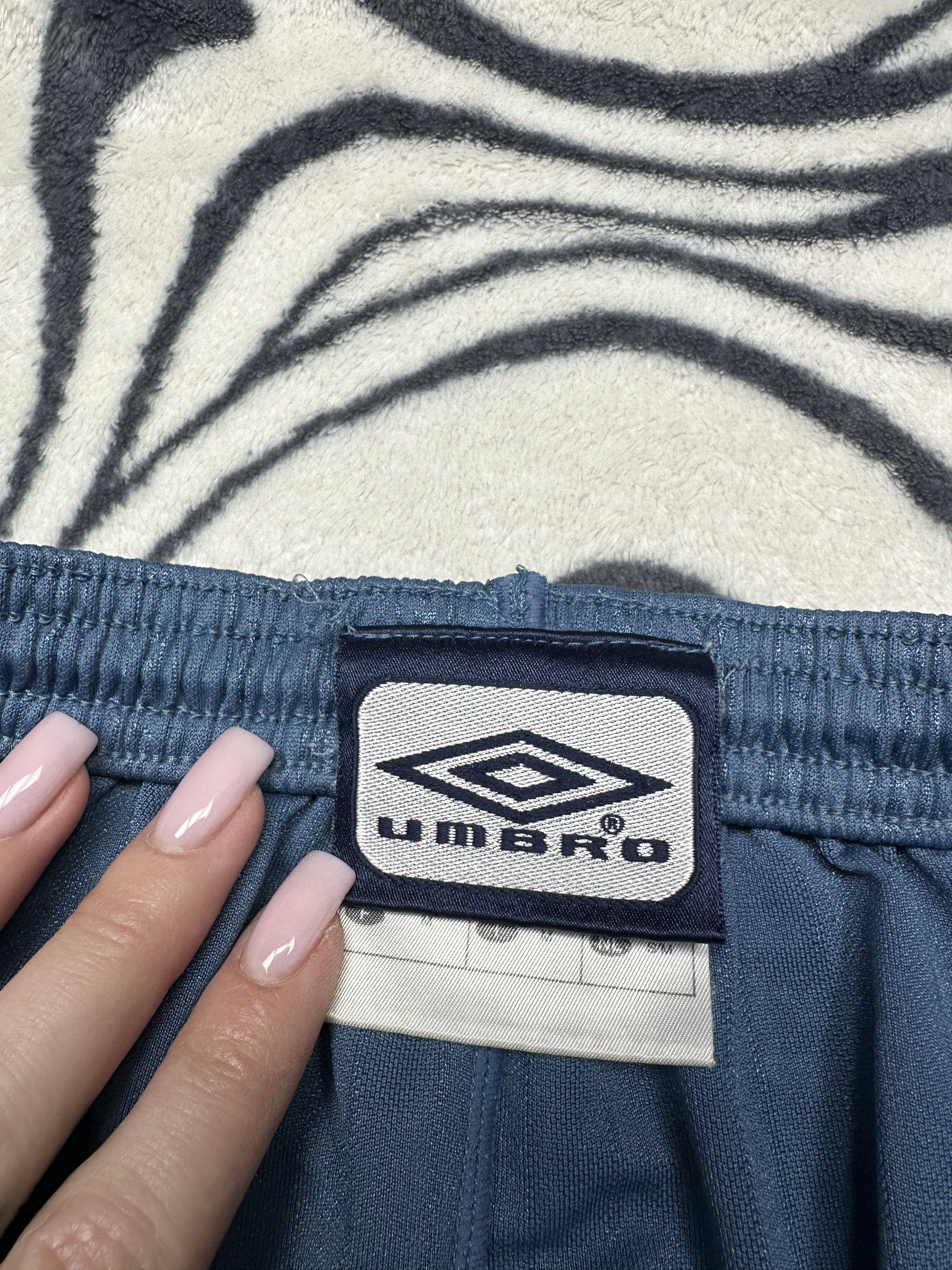 Umbro Umbro Vintage Mens Shorts Size US 32 / EU 48 - 5 Thumbnail