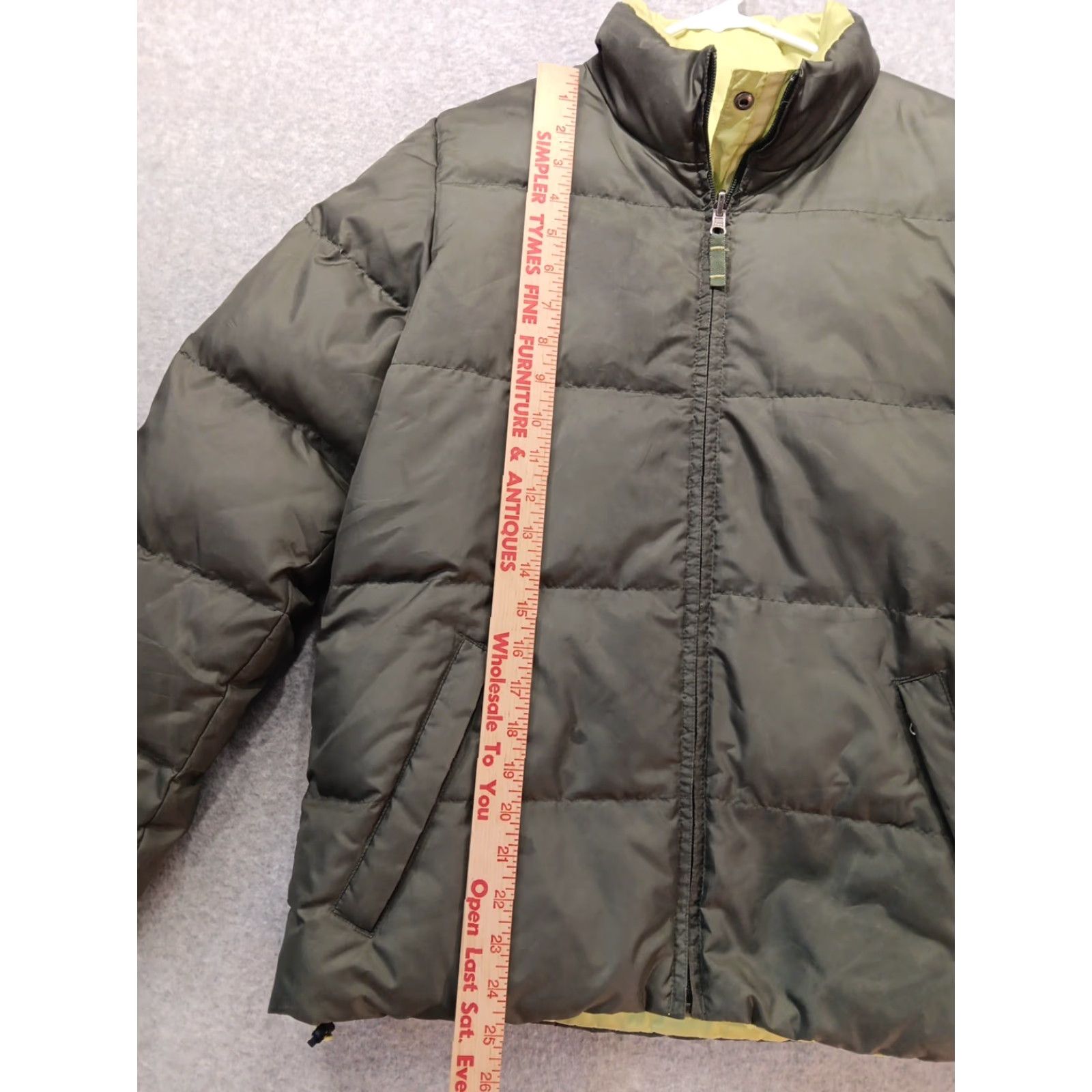 Old Navy VINTAGE Old Navy Reversible Quilted Puffer Jacket Olive Lime M Womens Short Olive Green & Lime Down Quilted Zipper Snap Size M / US 6-8 / IT 42-44 - 4 Thumbnail